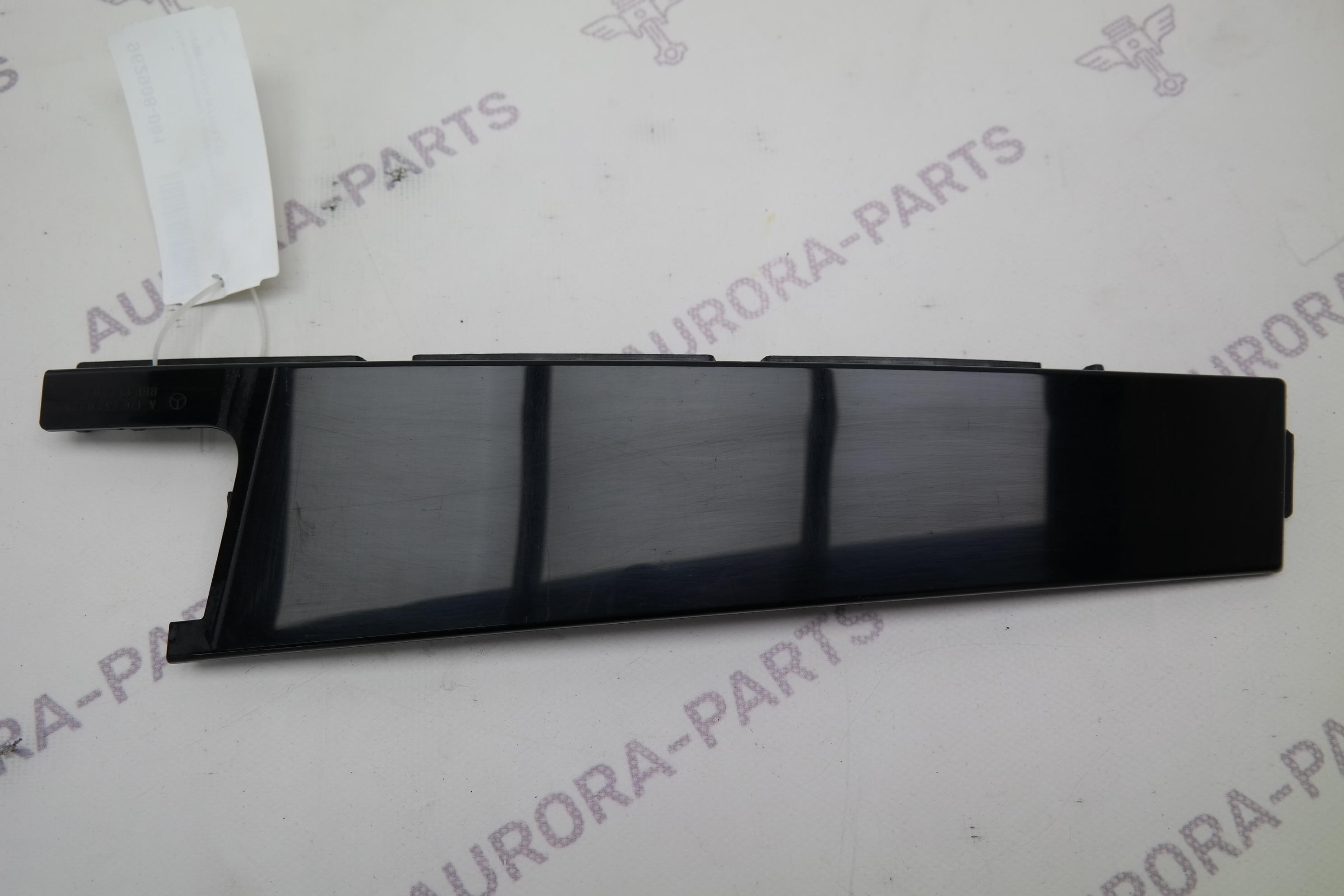 Накладка стойки задней двери наружняя RH Mercedes A-Klasse