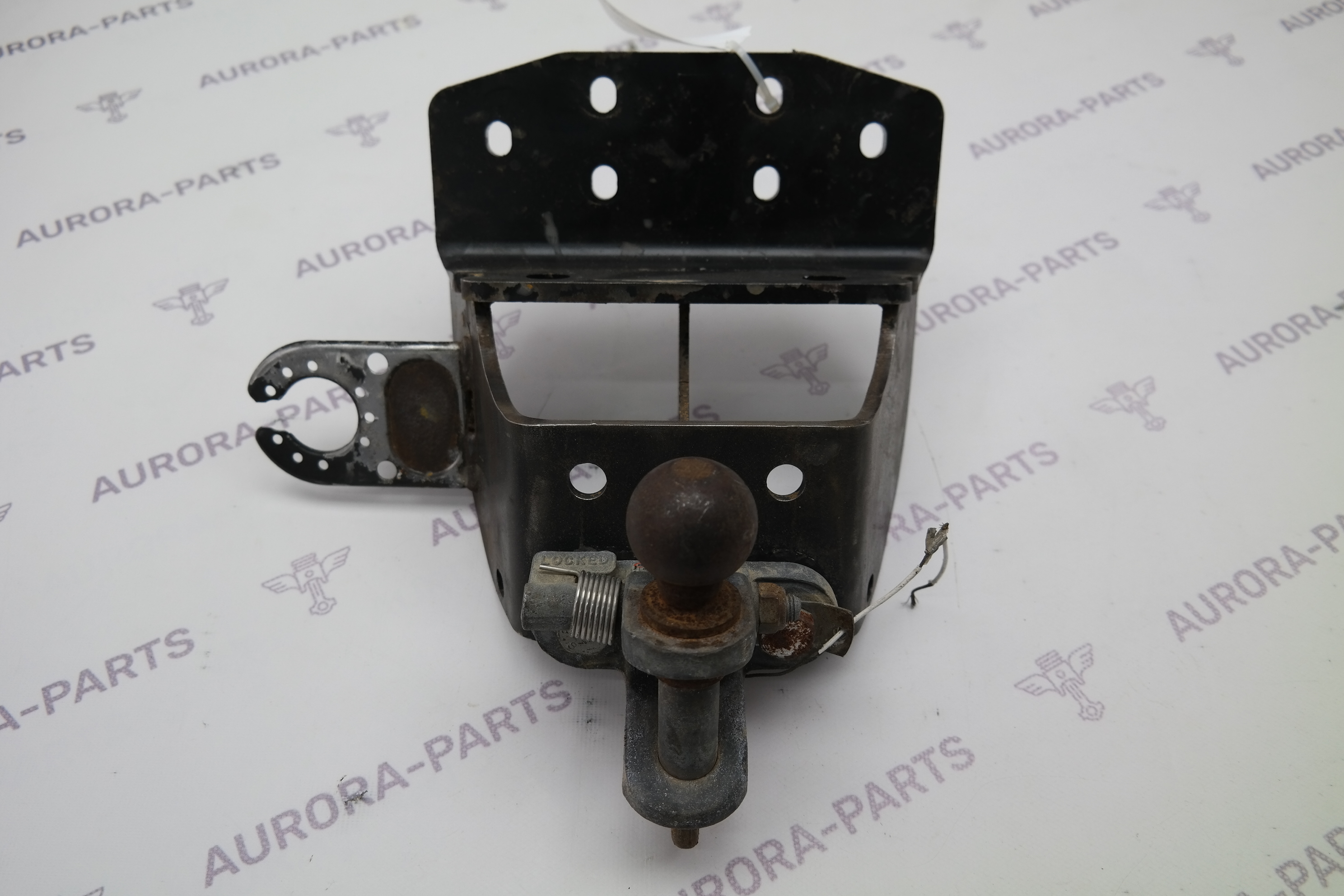 Фаркоп Toyota Land Cruiser