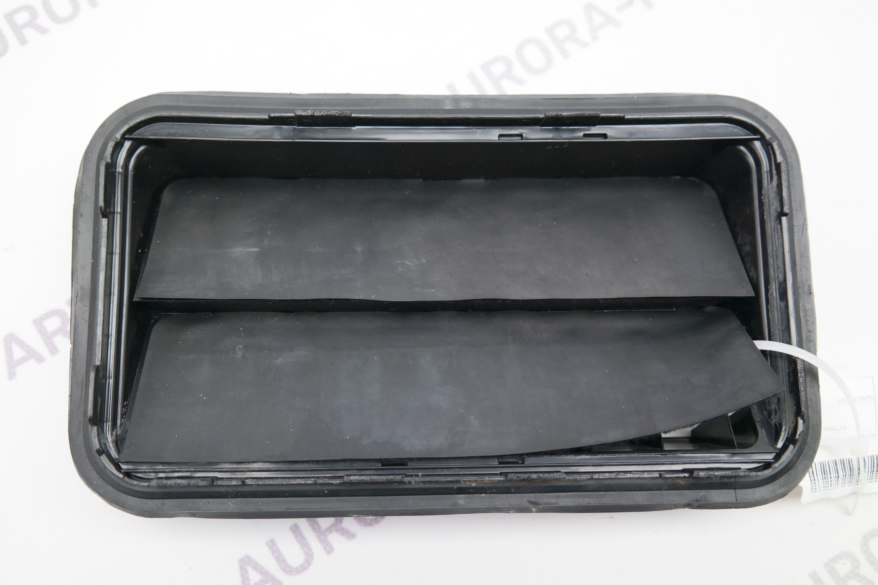 Дефлектор воздушный заднего крыла RH Toyota Land Cruiser