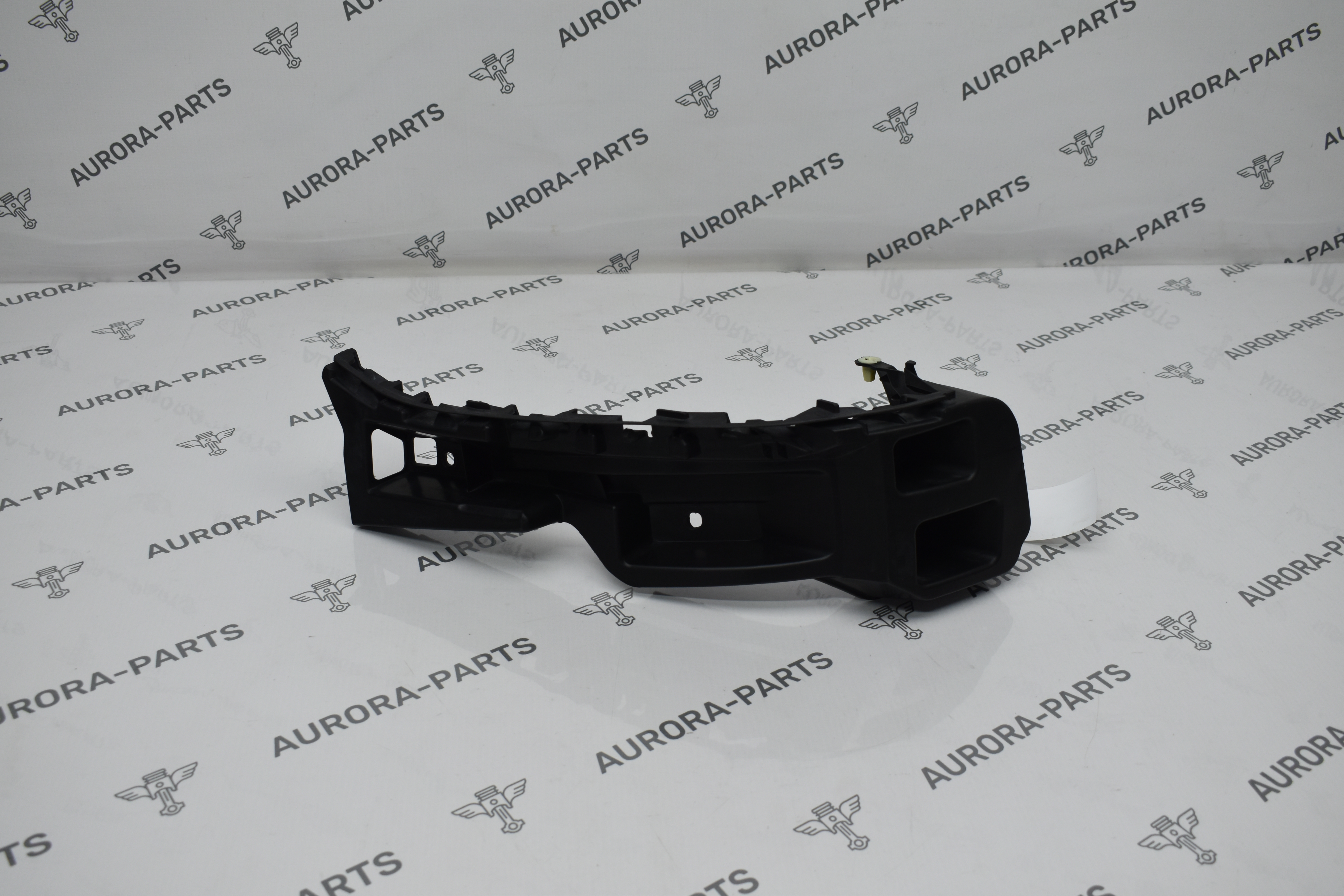 Кронштейн заднего бампера LH Porsche Cayenne