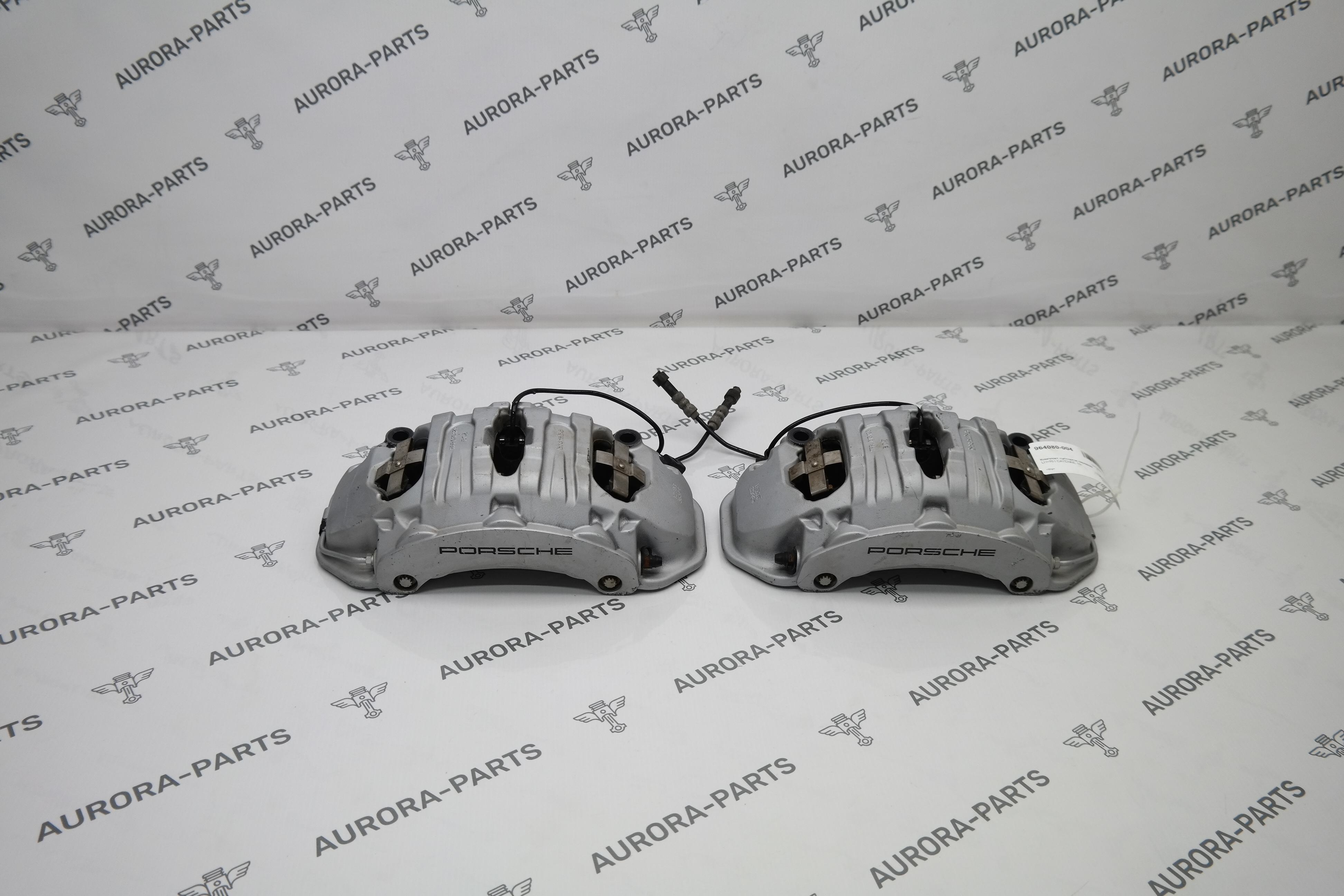 Комплект суппортов передних LH+RH Porsche Cayenne