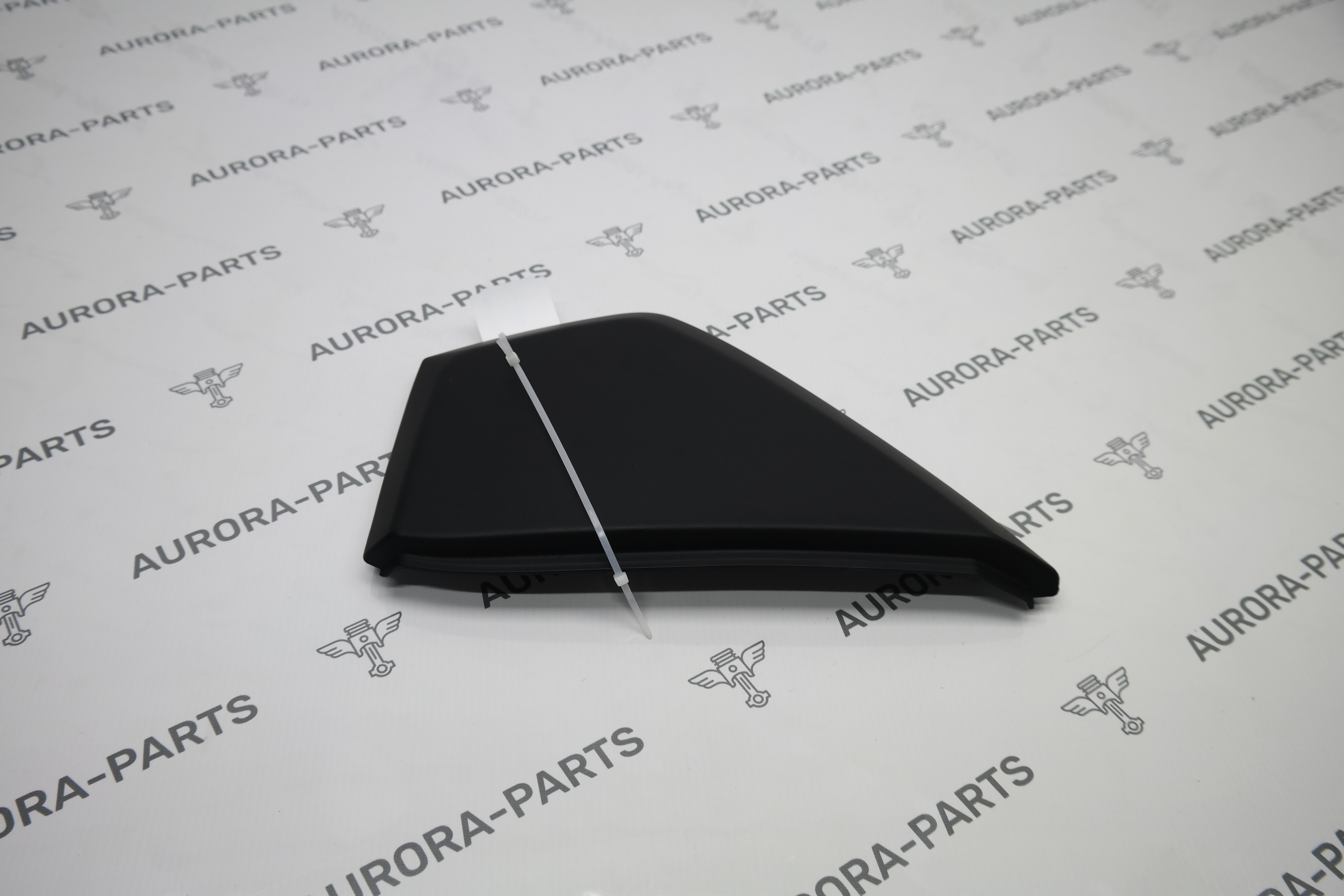 Накладка торпеды LH Porsche Cayenne