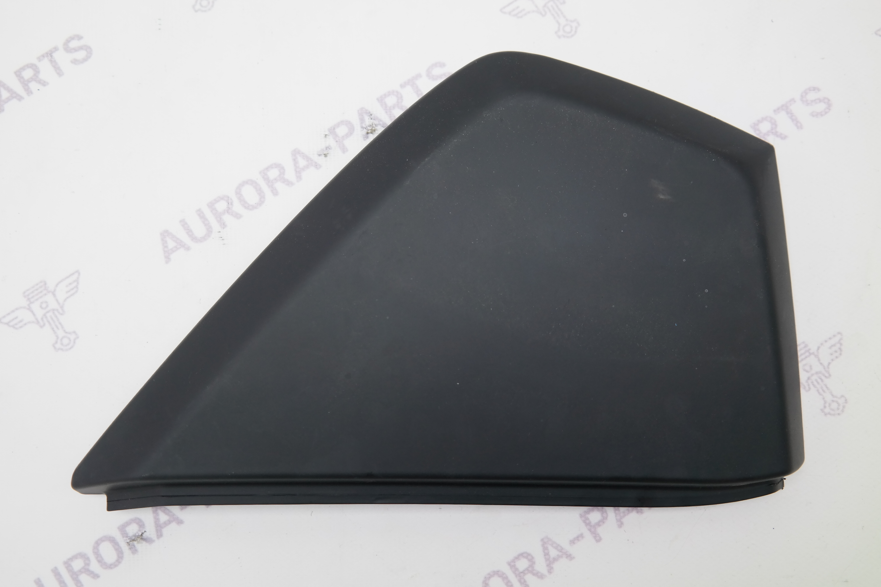 Накладка торпеды RH Porsche Cayenne