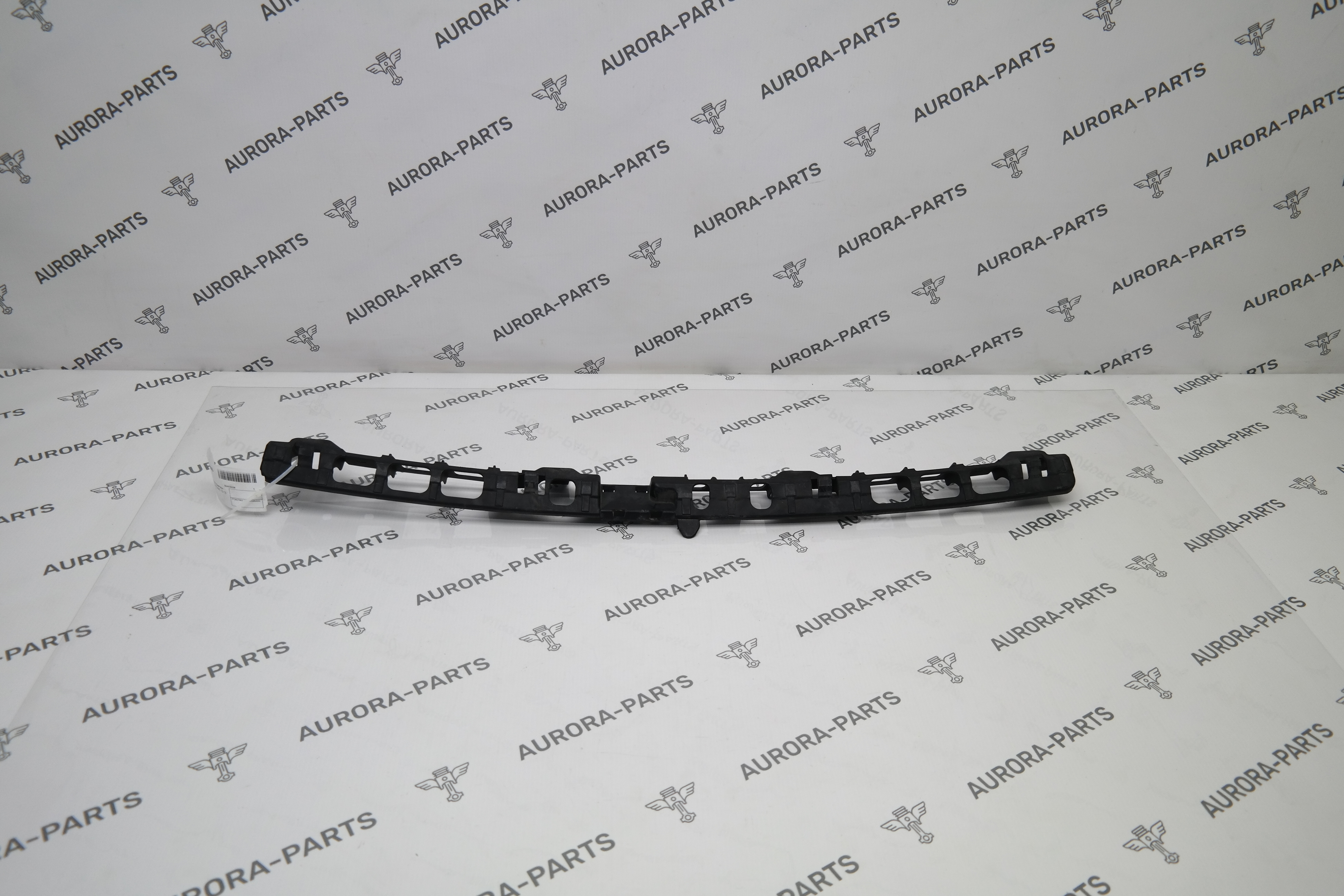 Кронштейн заднего бампера центральный Porsche Cayenne