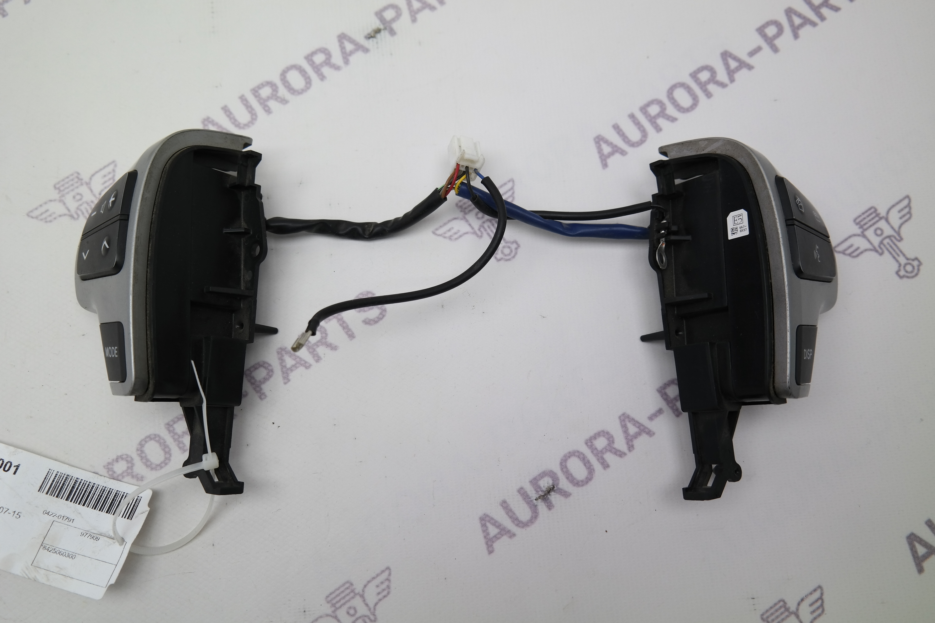 Кнопки руля Toyota Land Cruiser