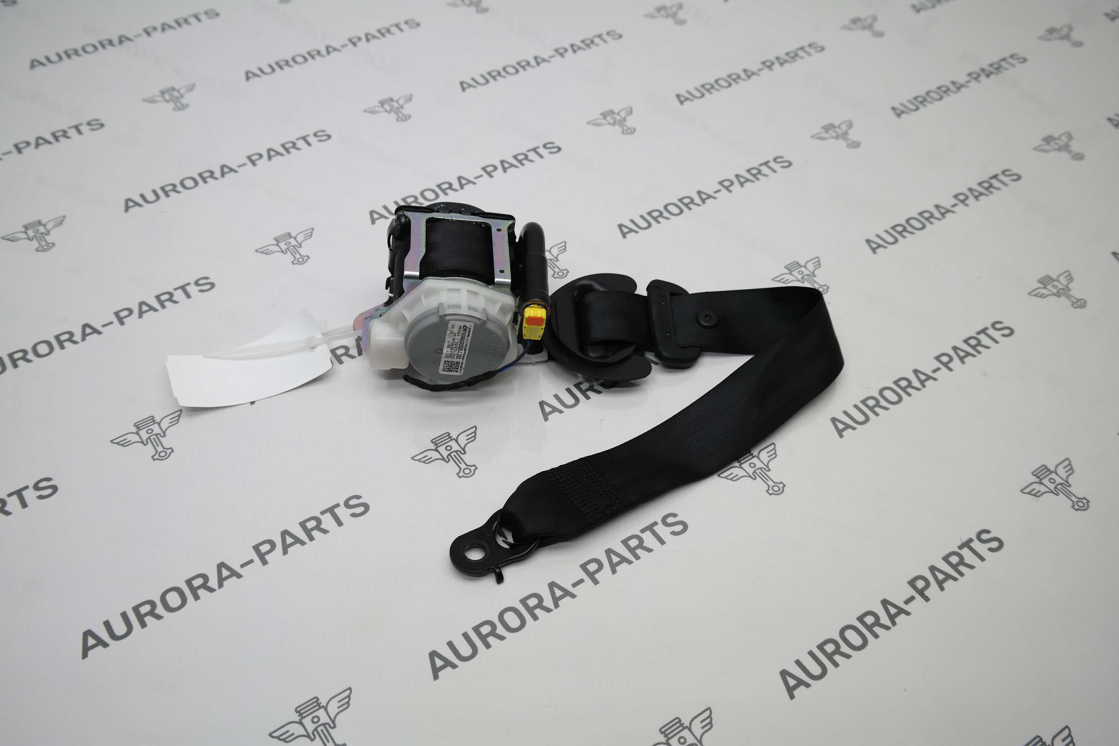 Ремень безопасности задний RH VW Touareg