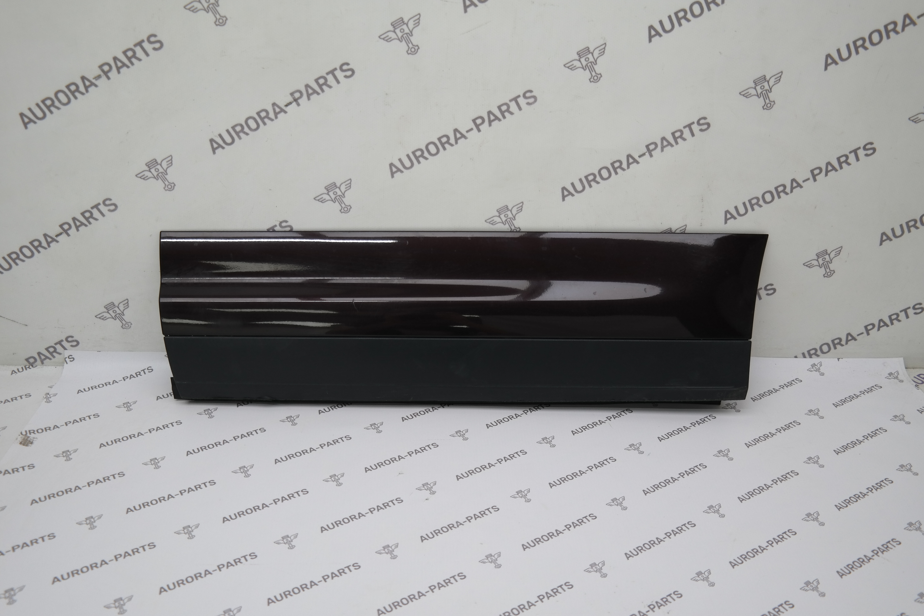 Молдинг задней двери нижний LH Porsche Cayenne