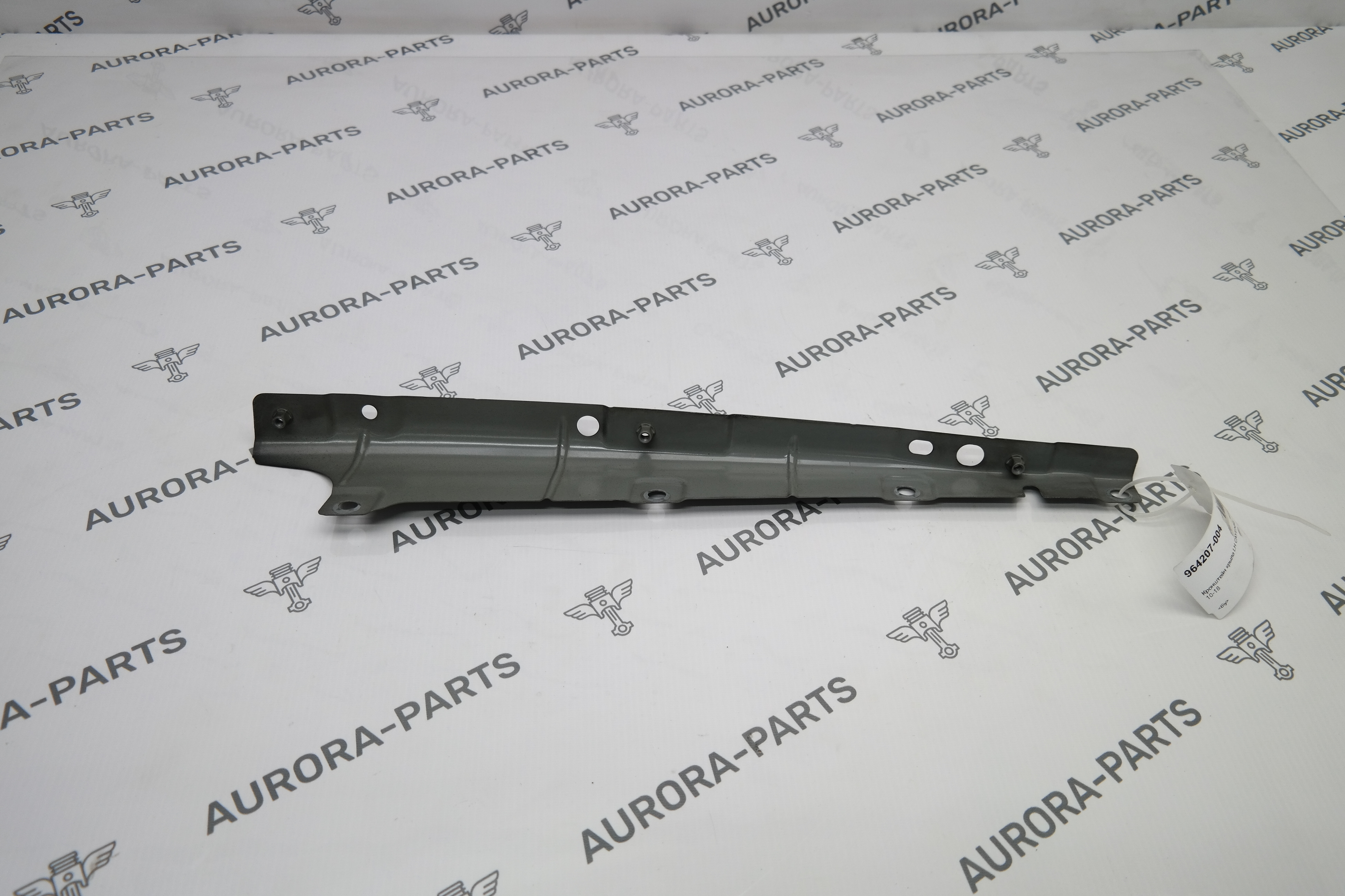 Кронштейн крыла LH Porsche Cayenne