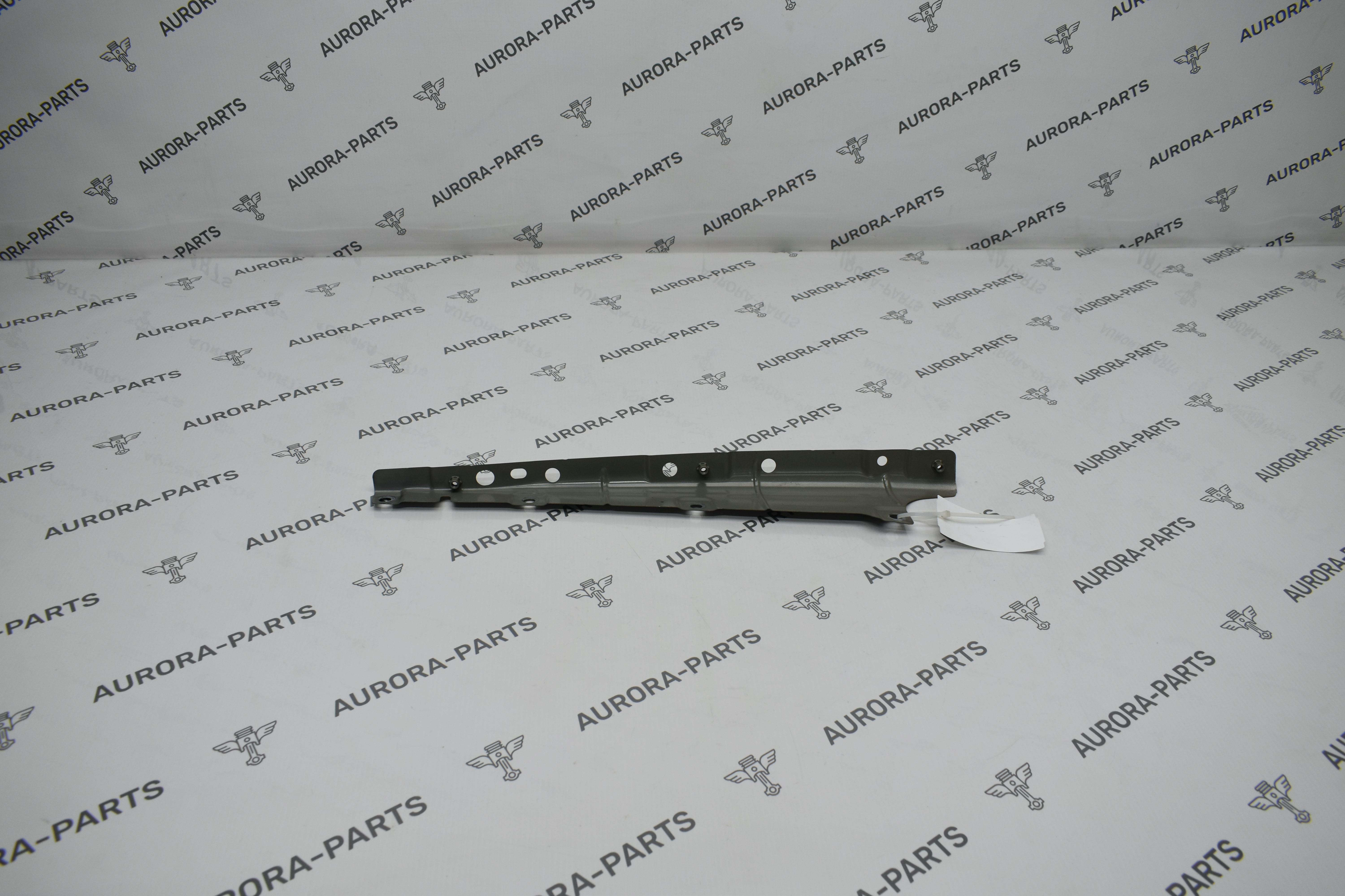 Кронштейн крыла RH Porsche Cayenne