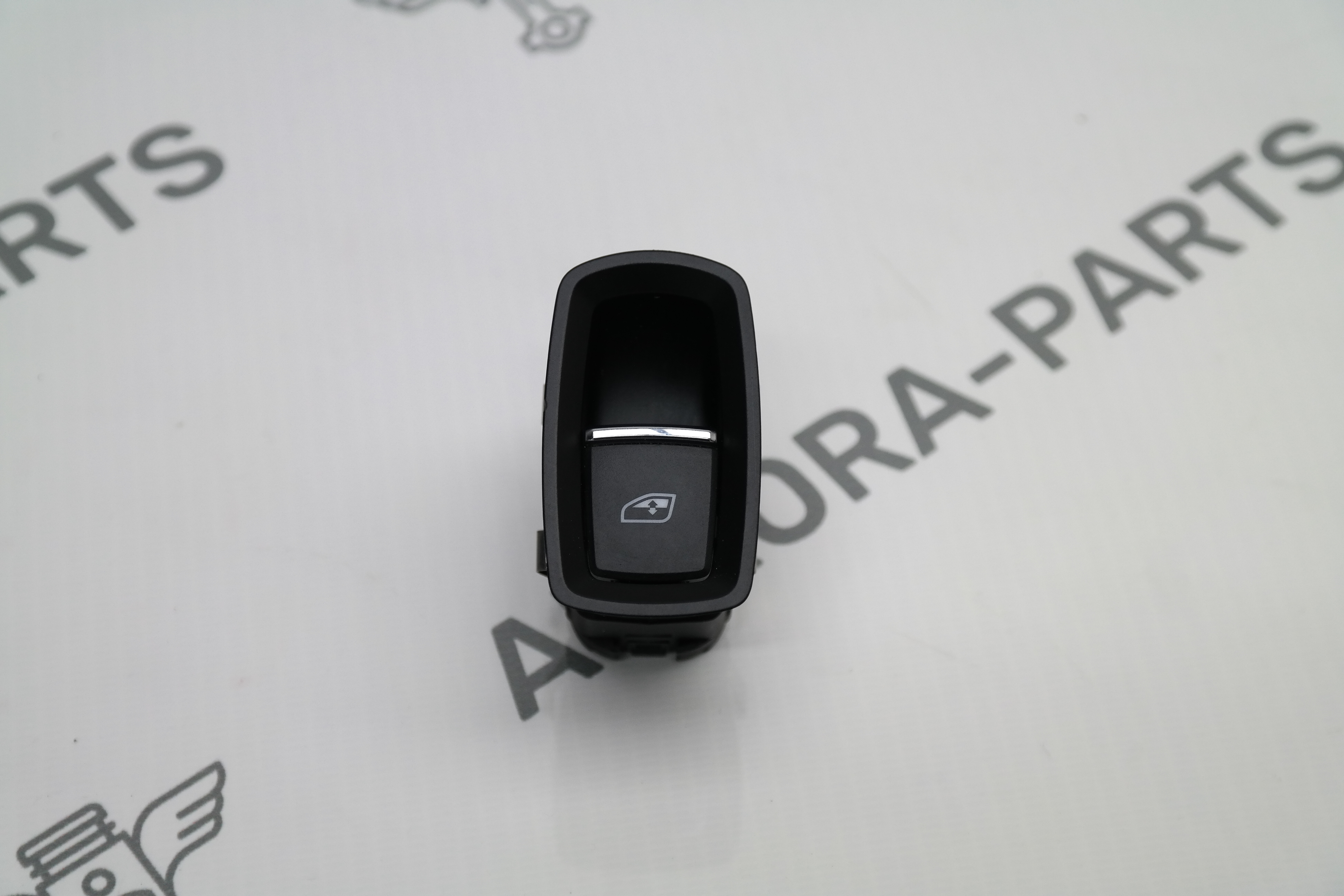 Кнопка стеклоподъемника Porsche Cayenne