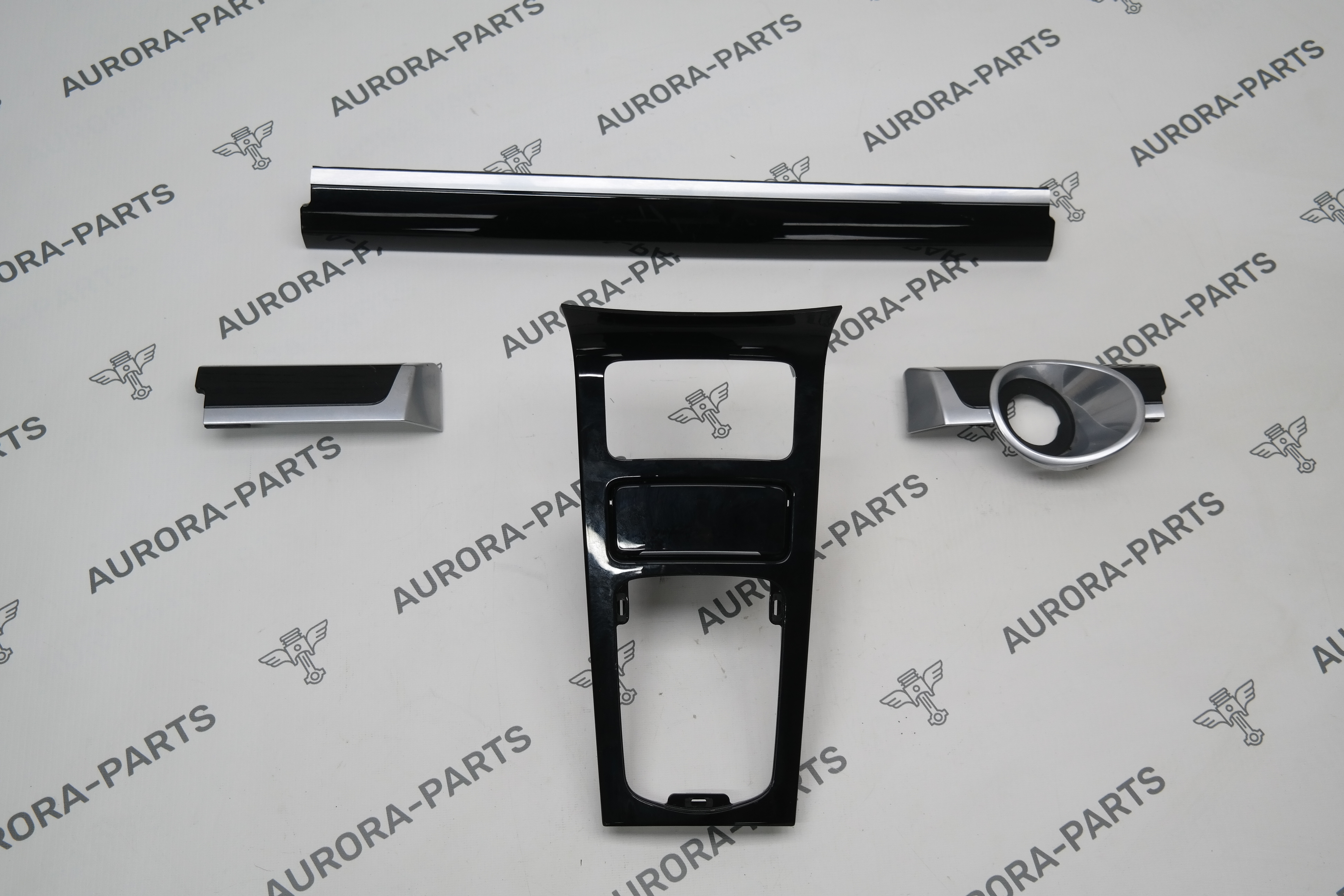 Комплект декоративных накладок салона Porsche Cayenne