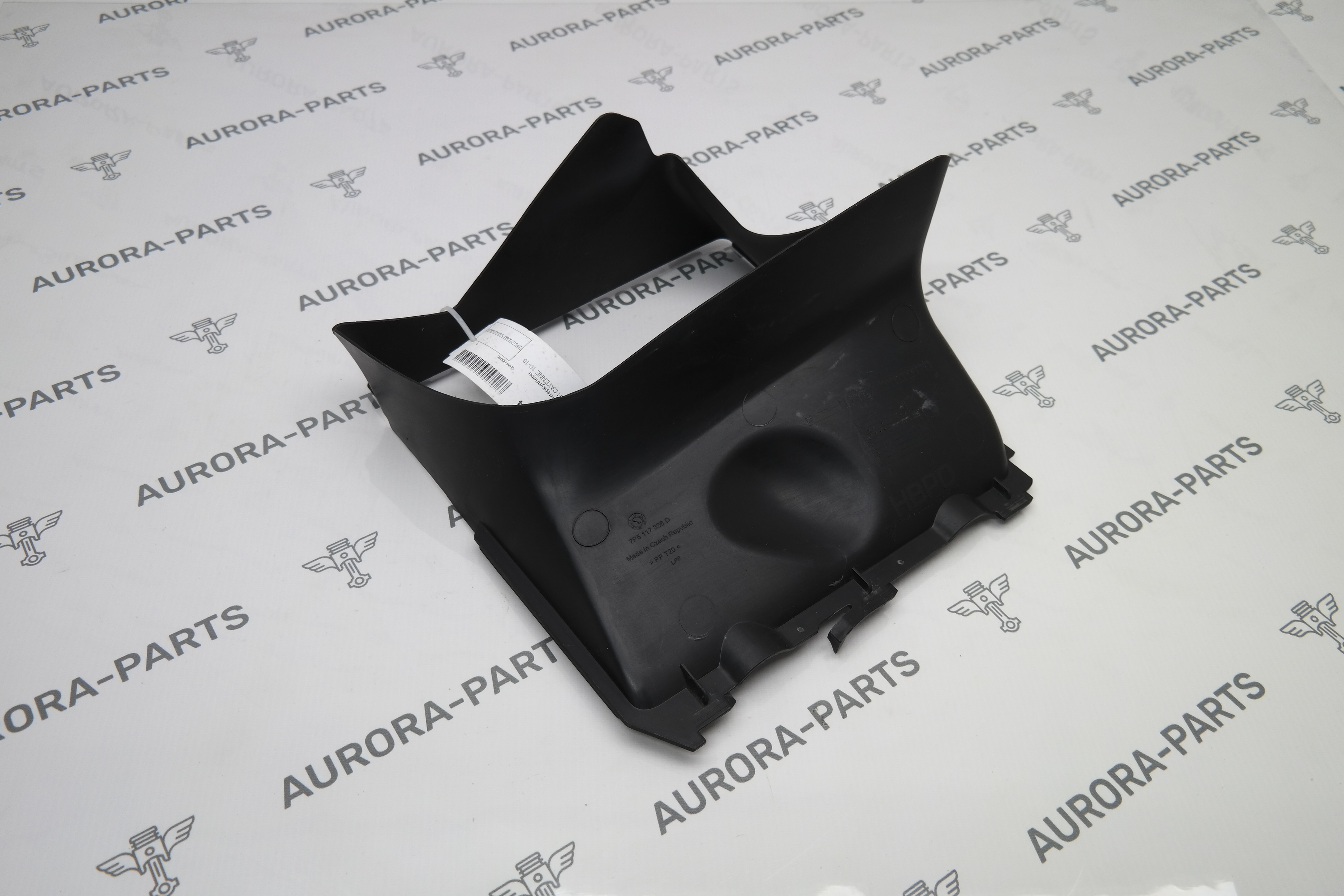 Воздуховод интеркуллера передний RH Porsche Cayenne