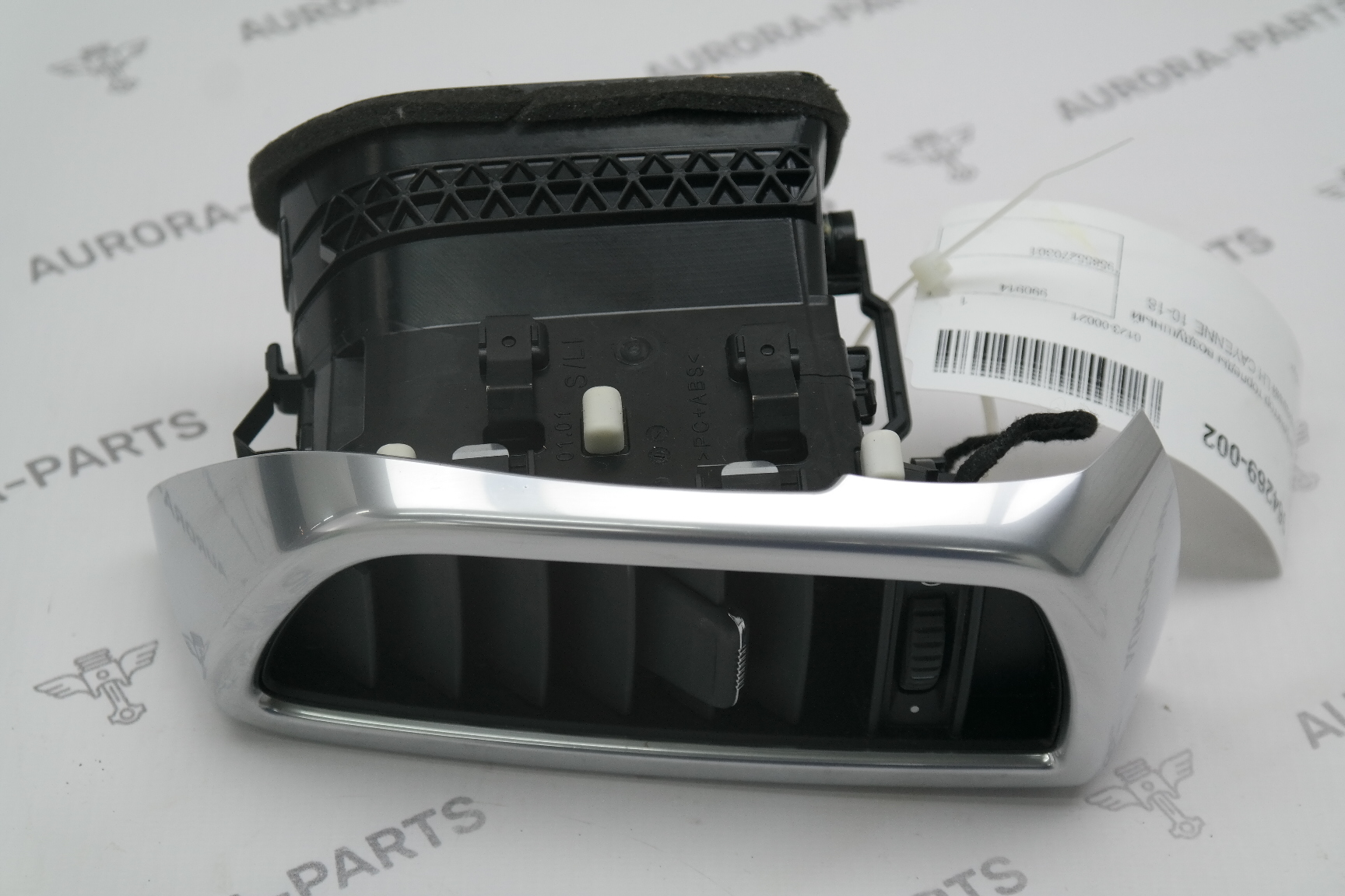 Дефлектор торпеды воздушный передний LH Porsche Cayenne