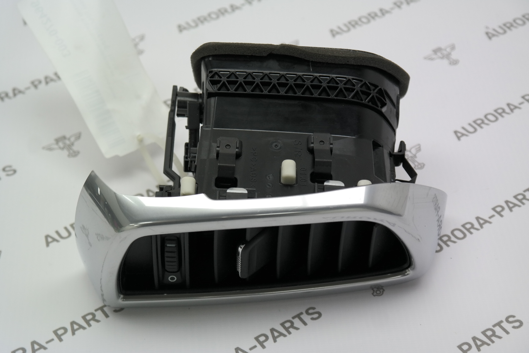 Дефлектор торпеды воздушный передний RH Porsche Cayenne