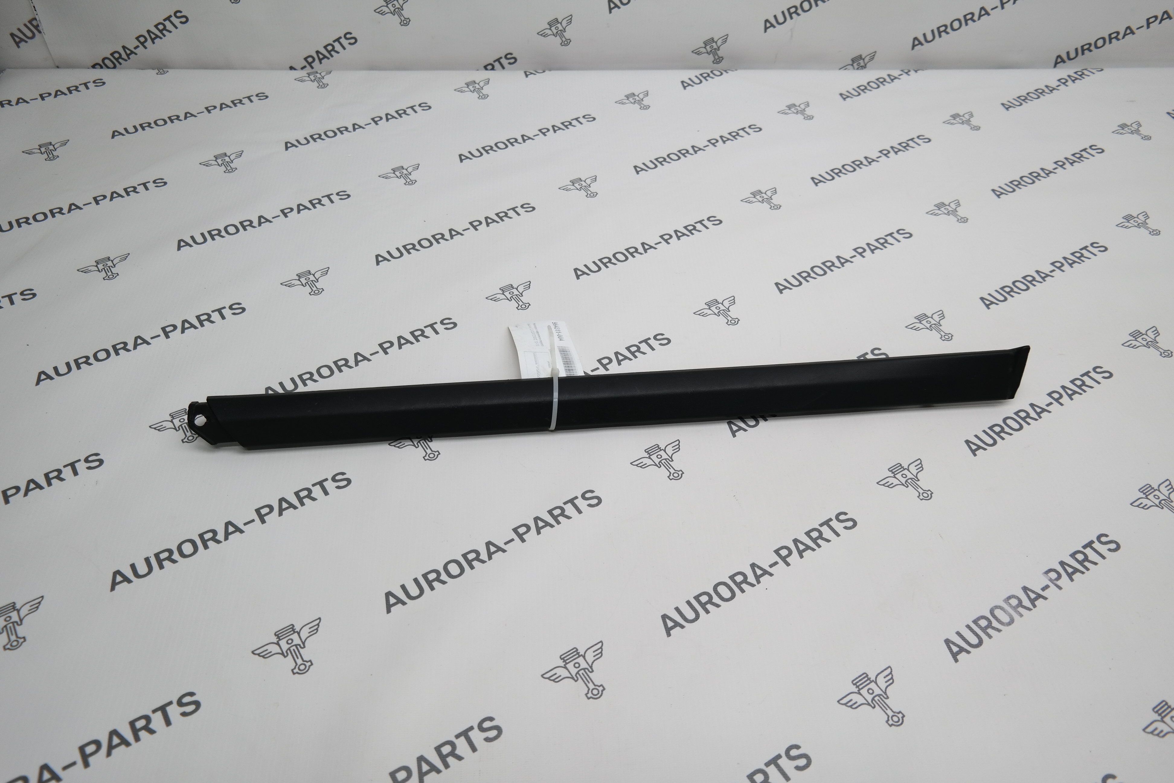 Накладка наружнего порога задняя LH Porsche Cayenne