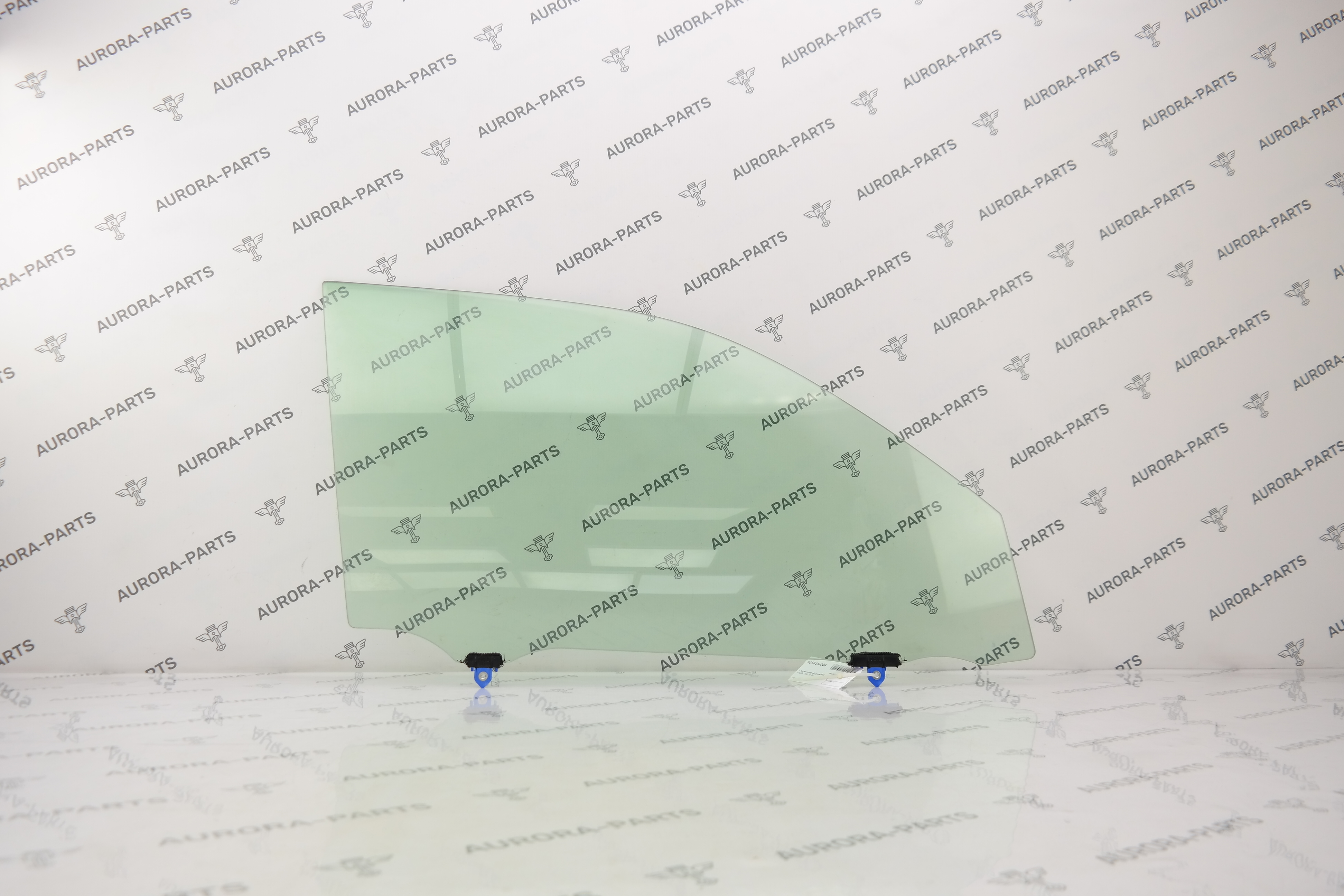 Стекло передней двери RH Toyota Land Cruiser Prado 1GDFTV