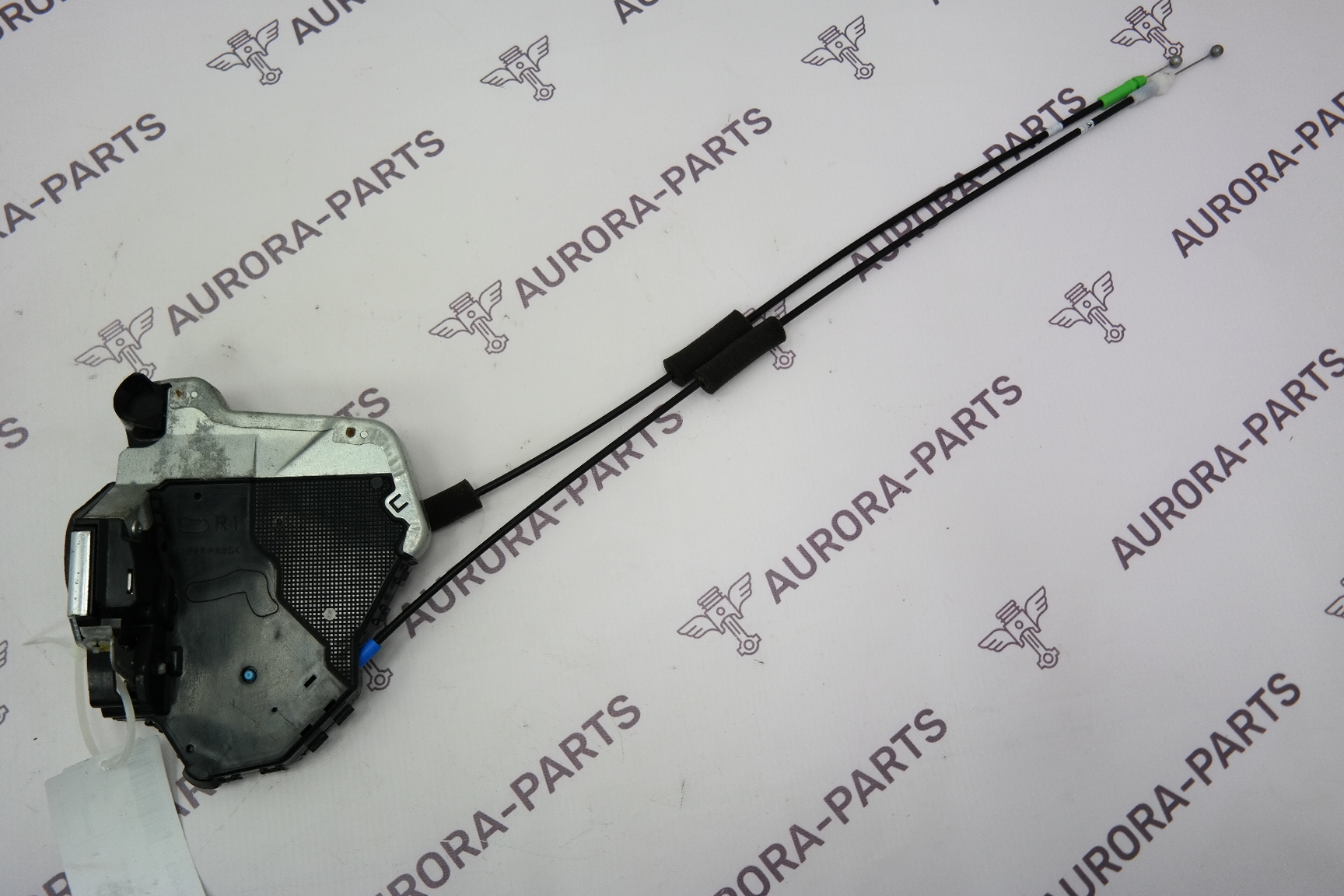 Замок передней двери RH Toyota Land Cruiser Prado 1GDFTV