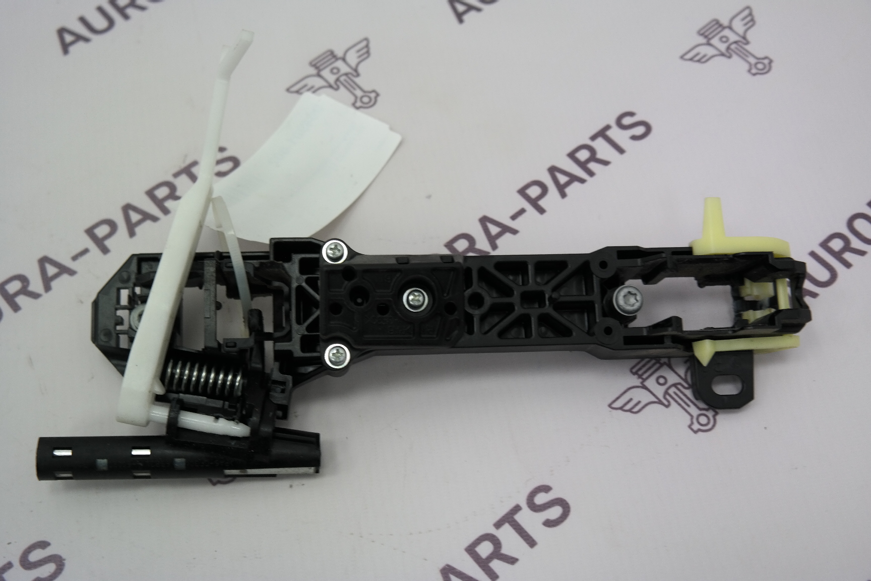 Кронштейн задней ручки двери RH Toyota Land Cruiser Prado 1GDFTV