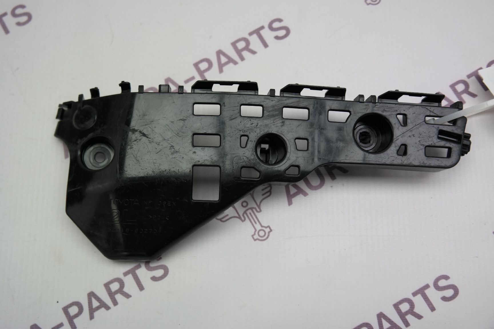 Кронштейн переднего бампера LH Toyota Land Cruiser Prado 1GDFTV 