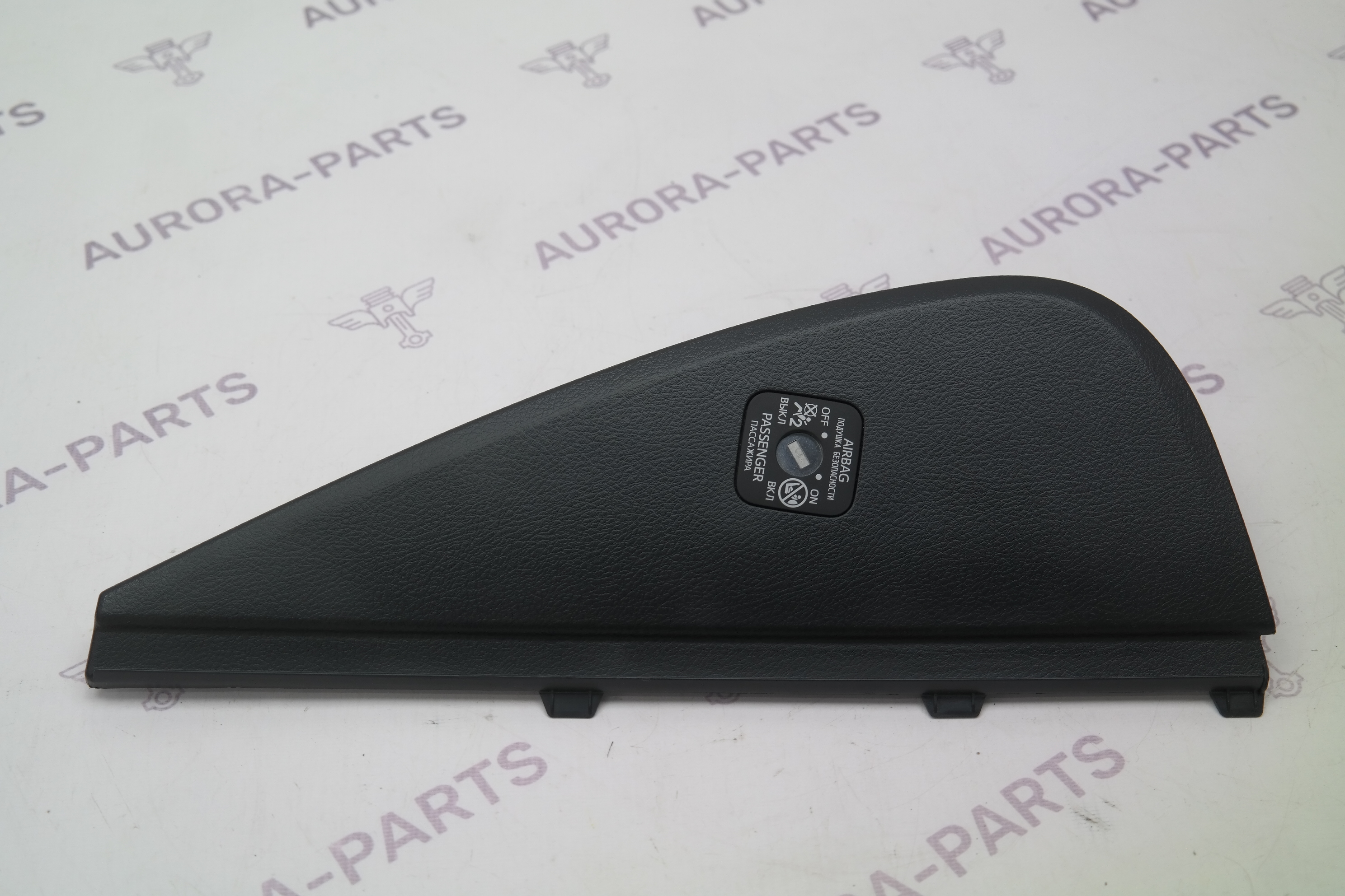 Накладка торпеды RH Toyota Land Cruiser Prado 1GDFTV