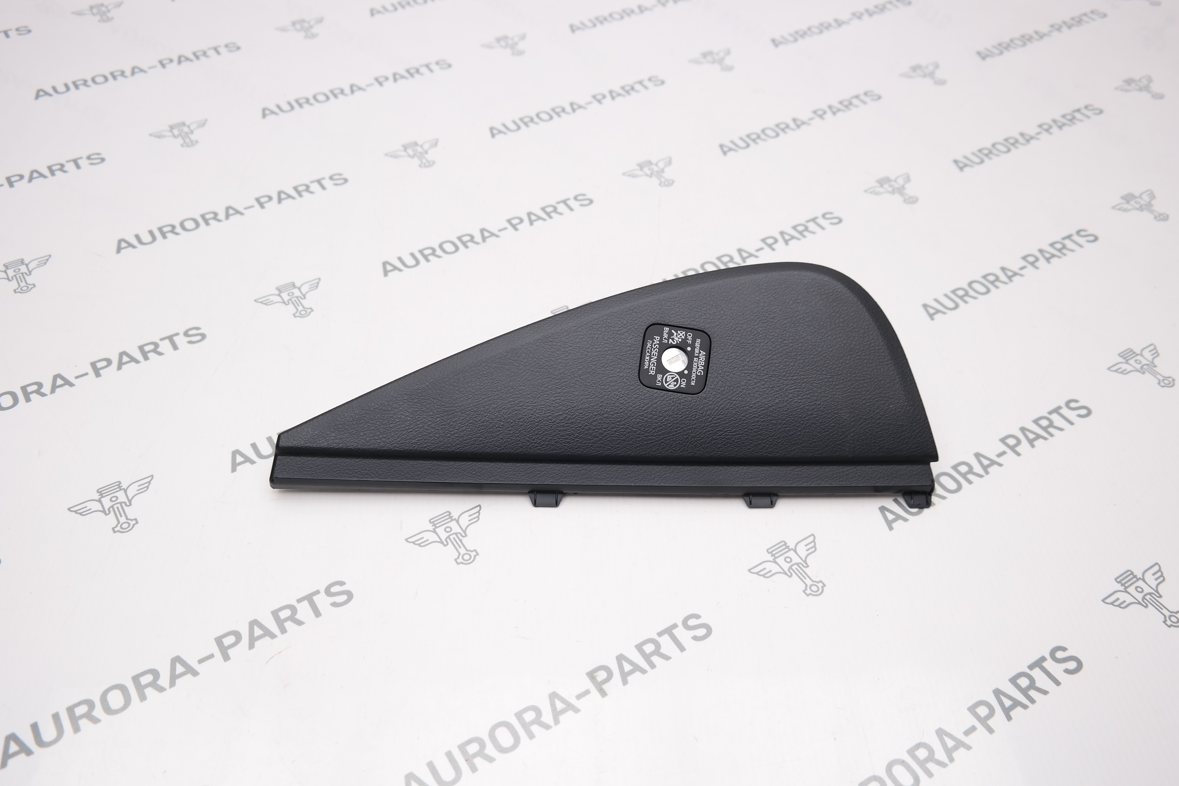 Накладка торпеды RH Toyota Land Cruiser Prado 1GDFTV