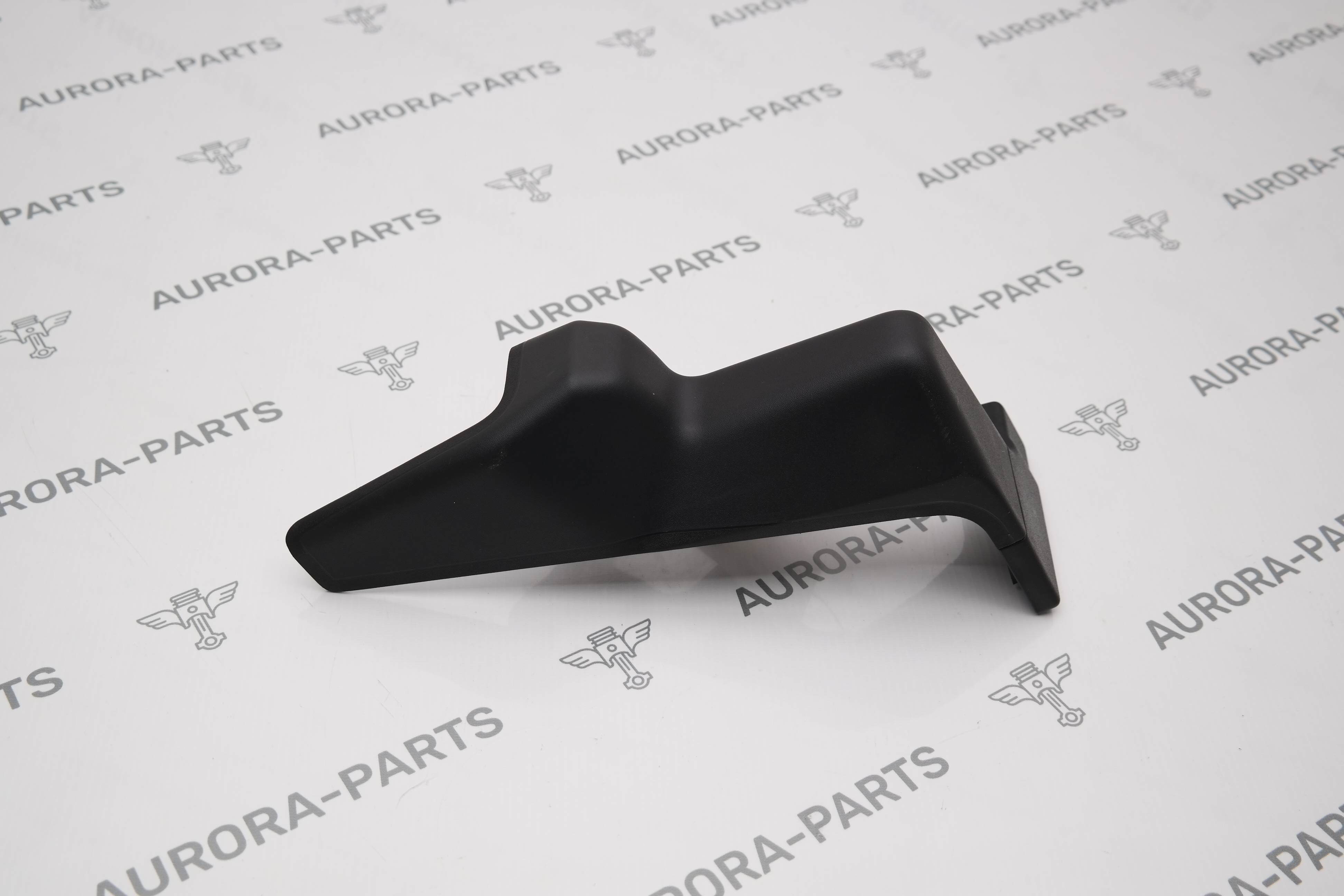 Накладка крепления заднего сиденья LH Land Rover Defender