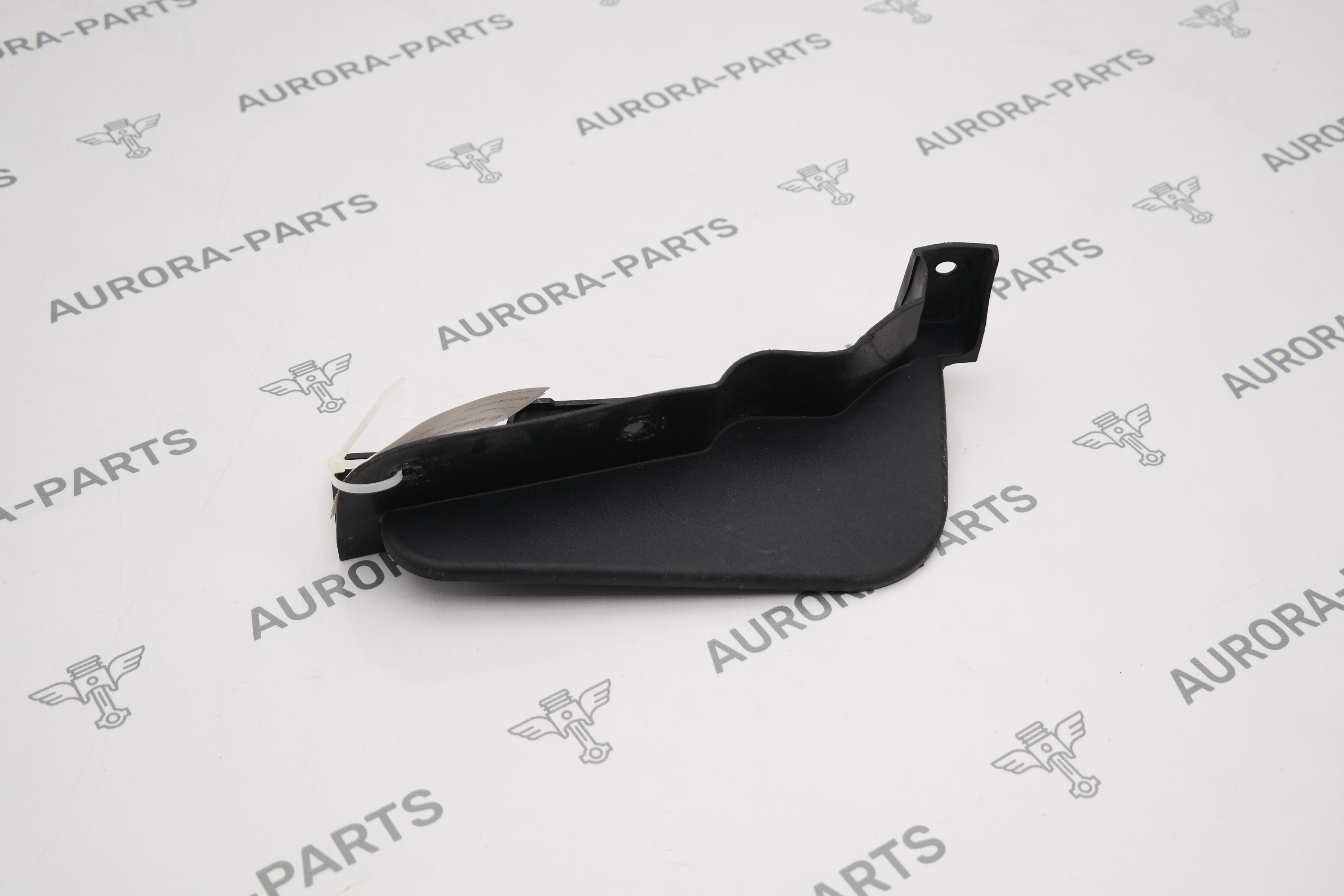 Брызговик задний LH Land Rover Defender