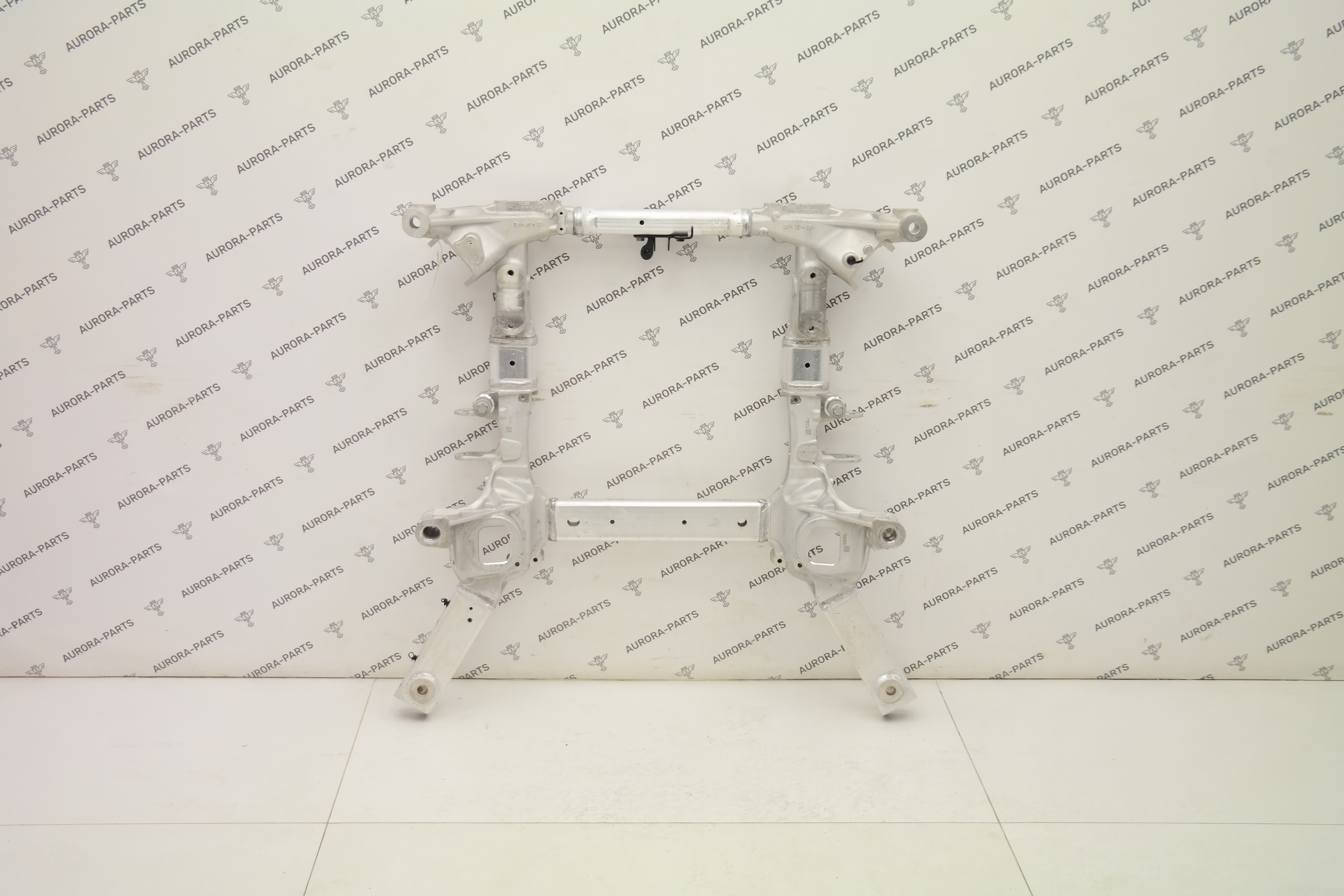 Подрамник передней подвески Land Rover Range Rover Sport