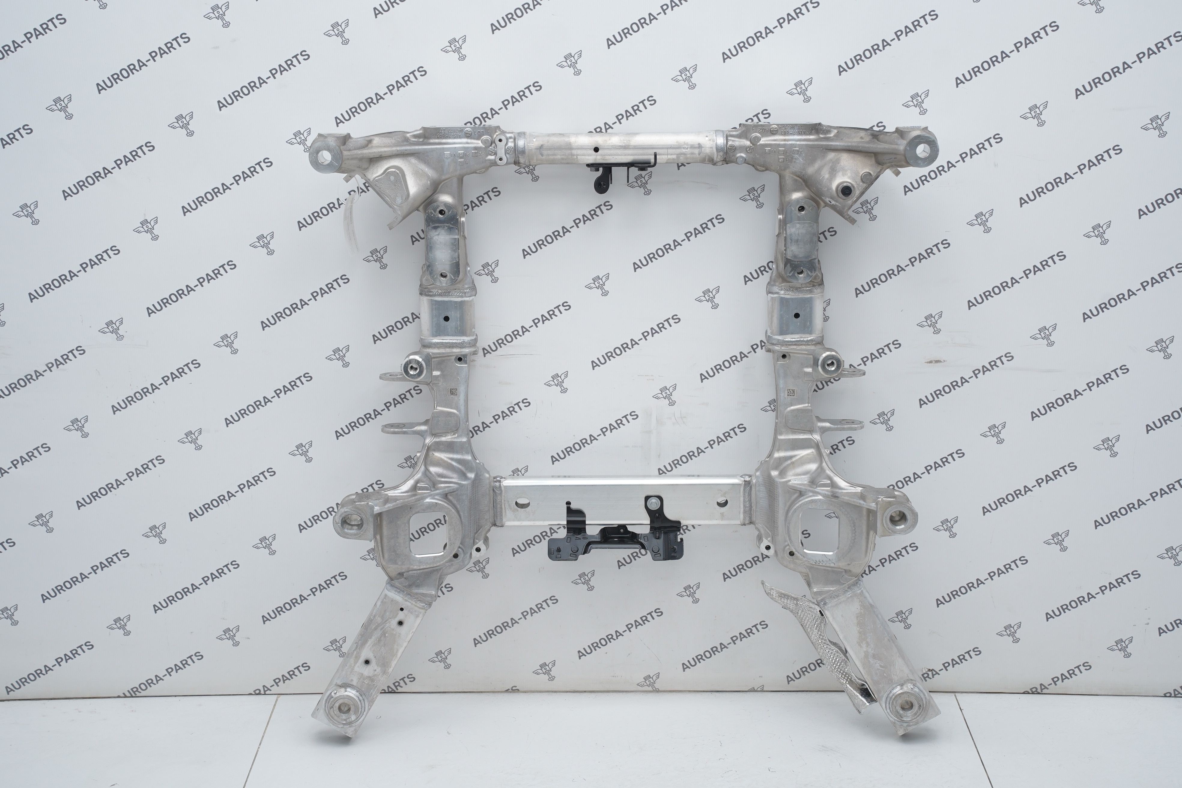 Подрамник передней подвески Land Rover Range Rover 30DDTX