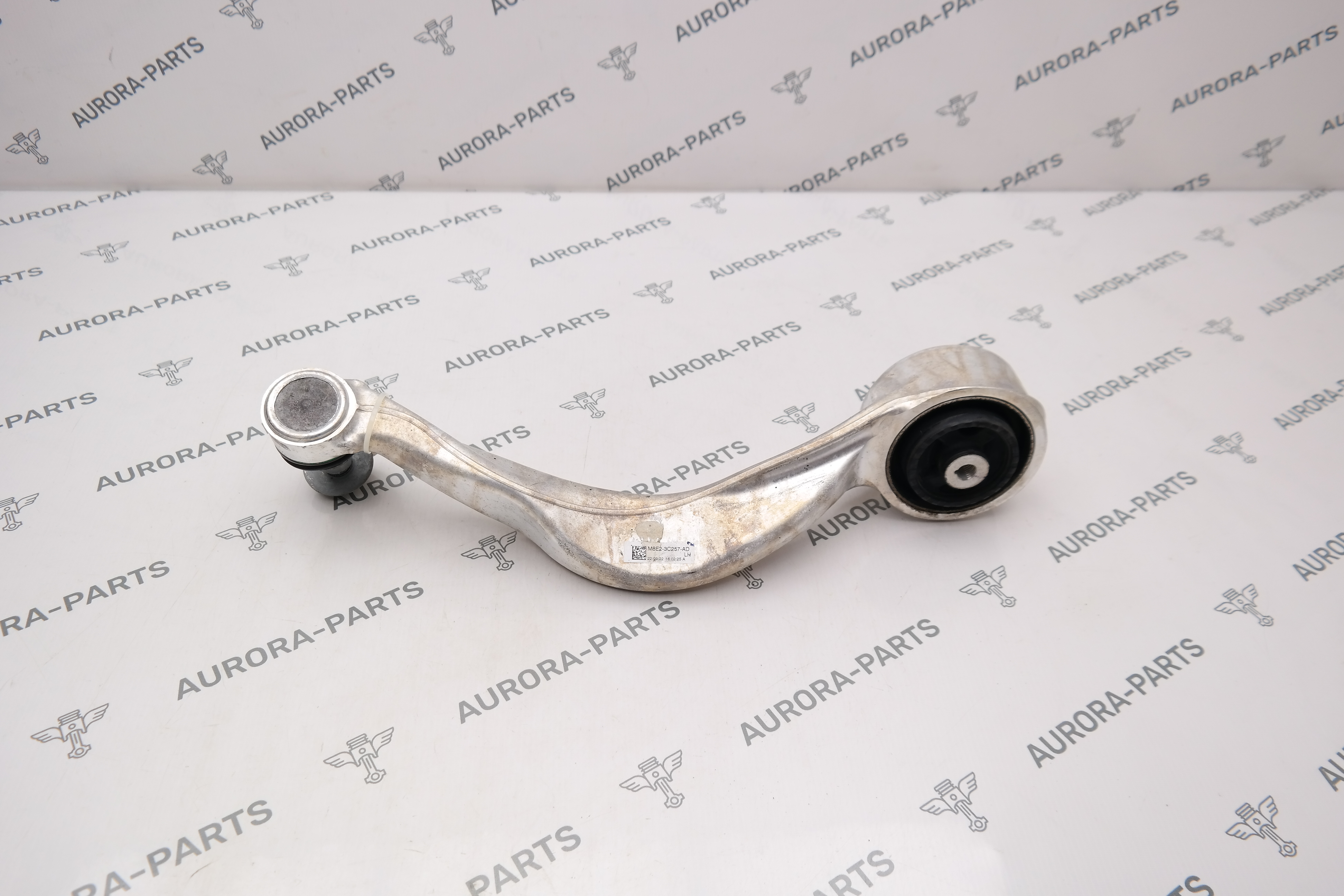 Рычаг нижний продольный передней подвески LH Land Rover Range Rover Sport