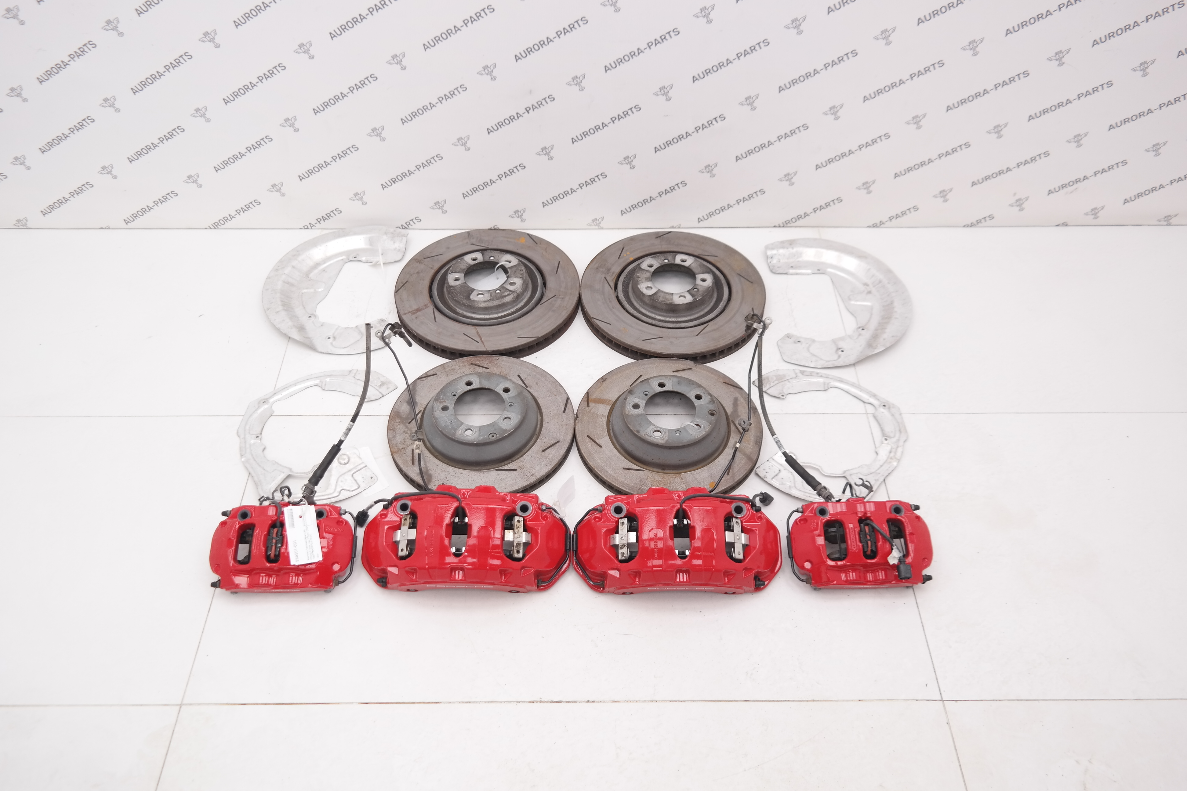 Комплект тормозов (Красный) (Перед 410мм, зад 370мм ) (2024 год) Porsche Panamera