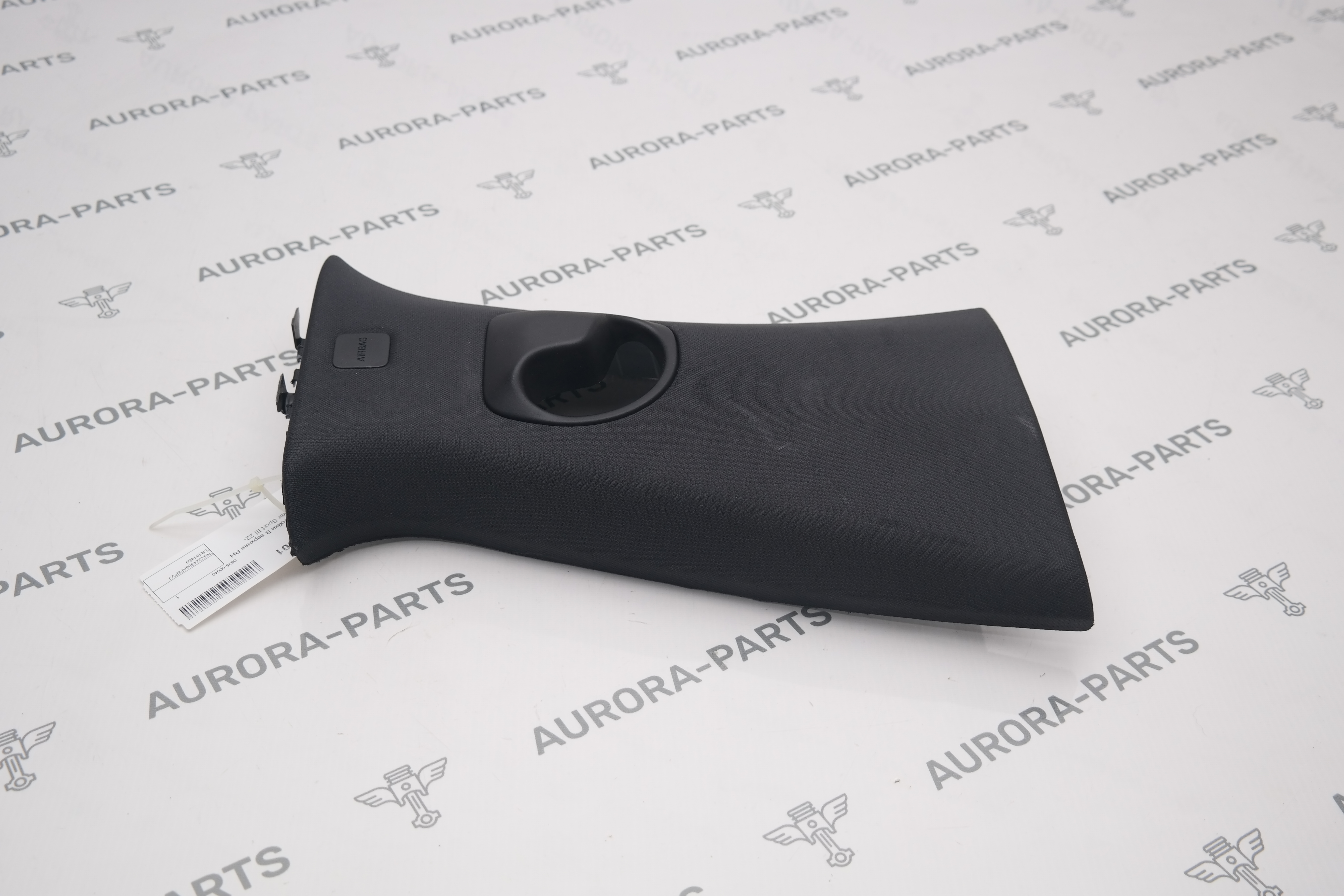 Обшивка стойки B верхняя RH Land Rover Range Rover Sport