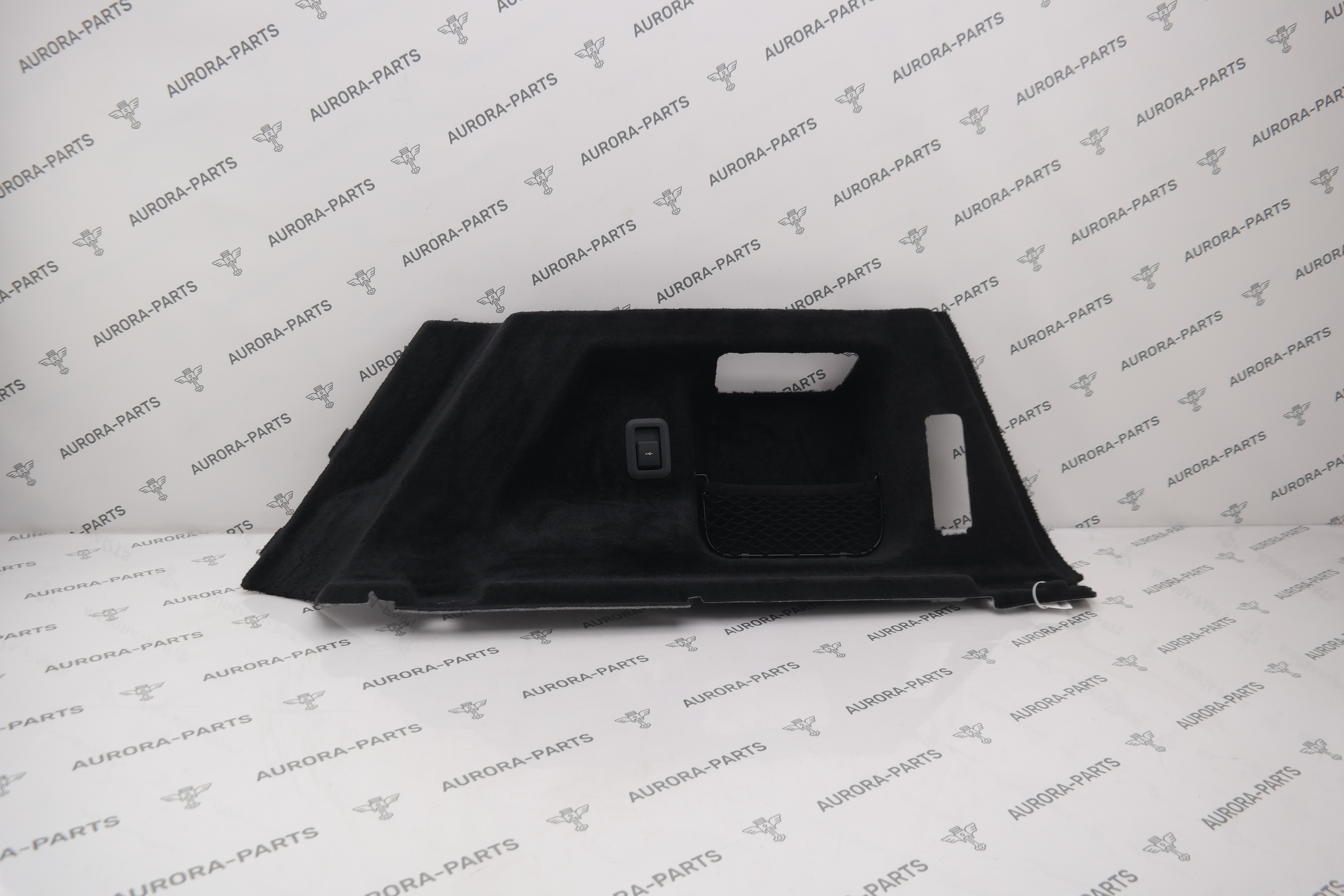 Обшивка багажника RH Land Rover Range Rover Sport