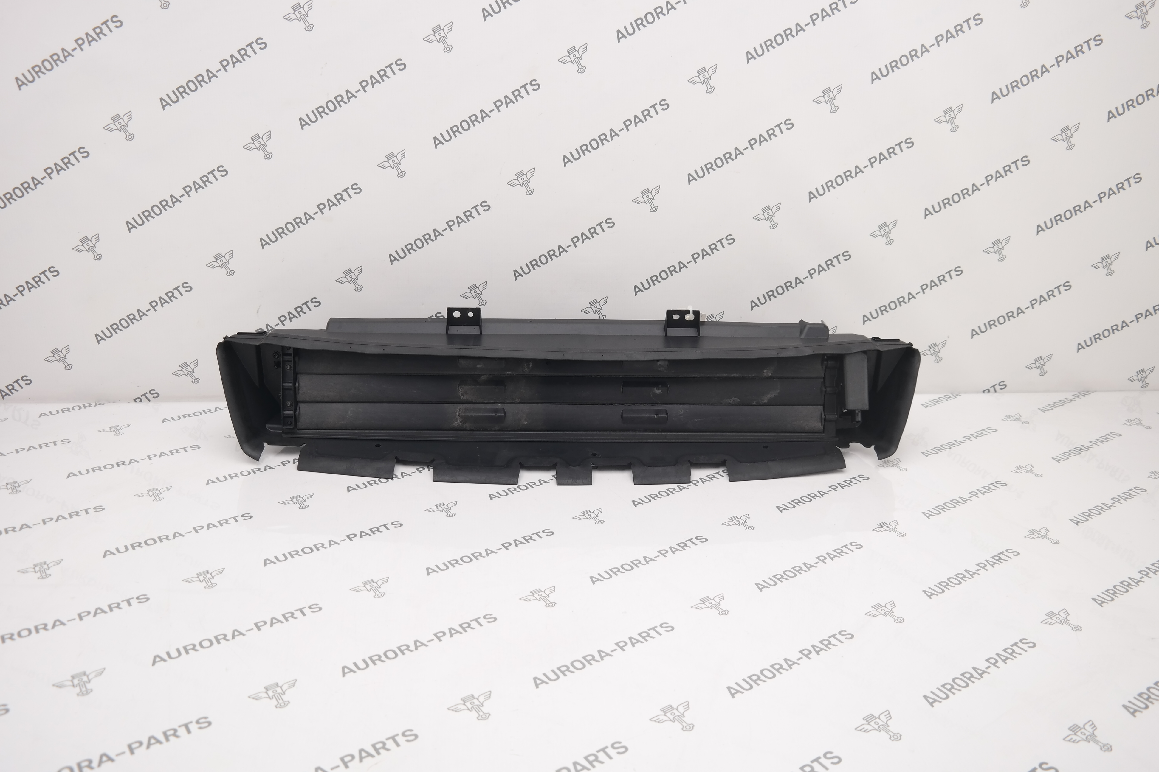 Дефлектор радиатора верхний Land Rover Range Rover Sport