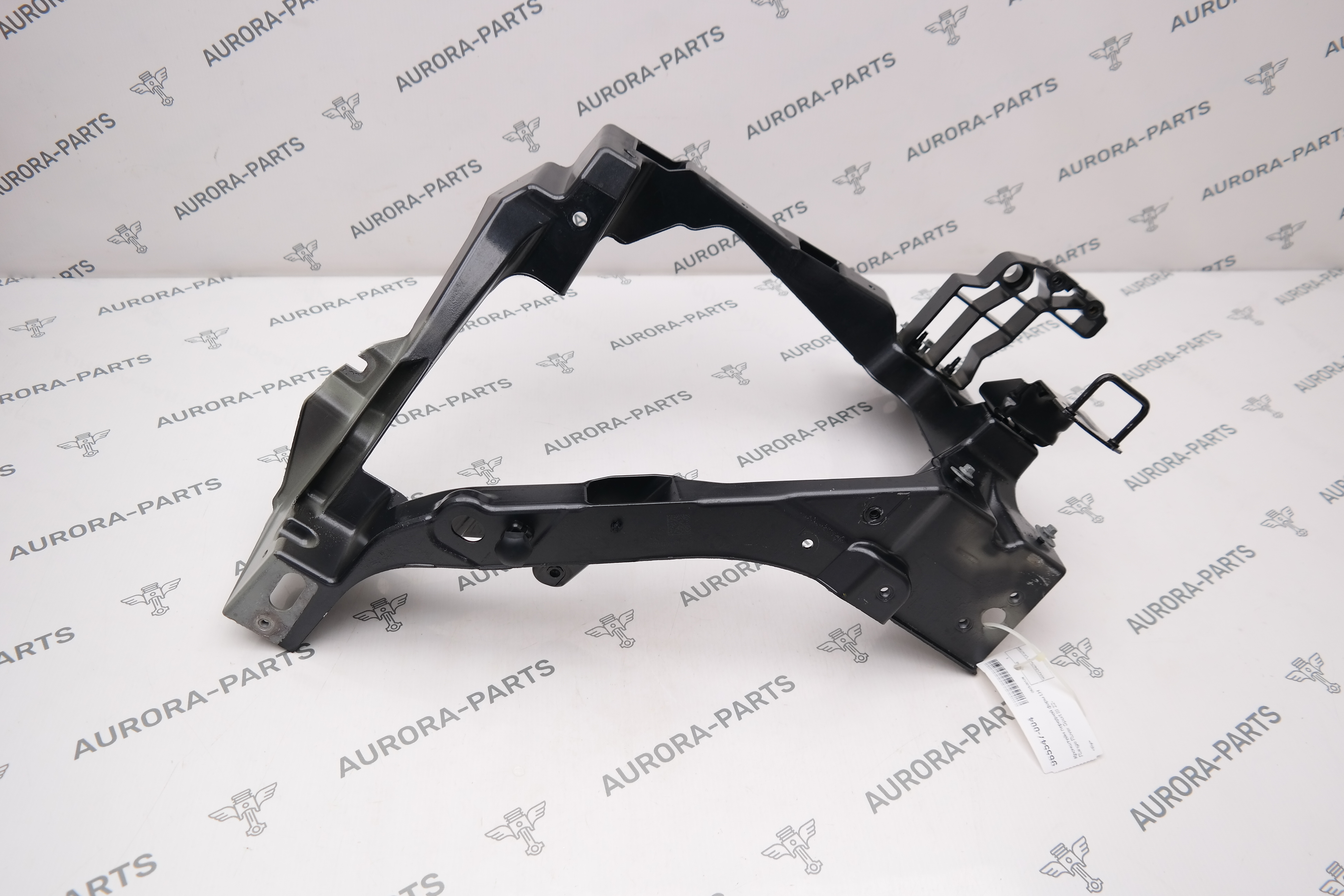 Кронштейн передней фары LH Land Rover Range Rover Sport