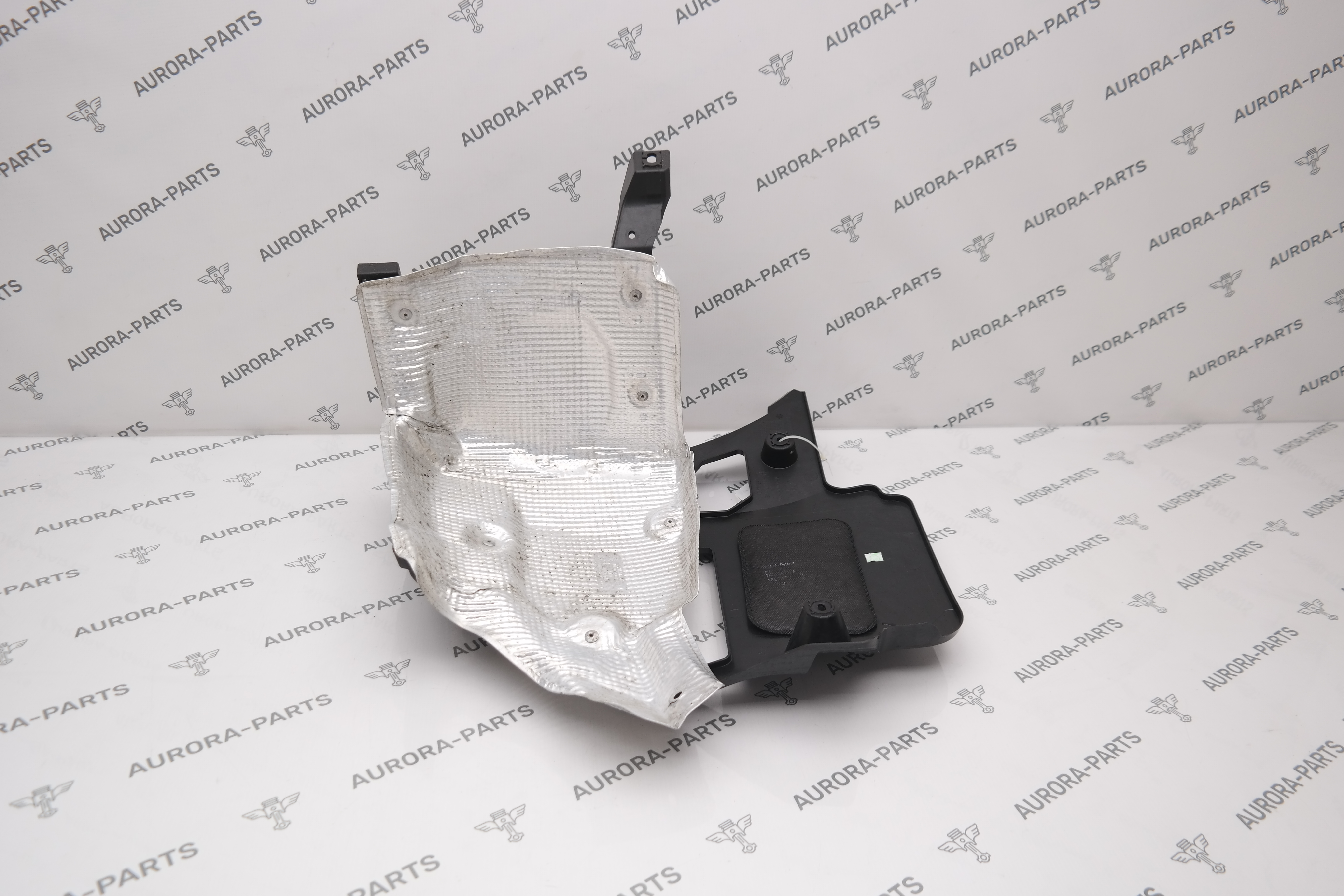 Кронштейн крепления заднего бампера RH Porsche Panamera