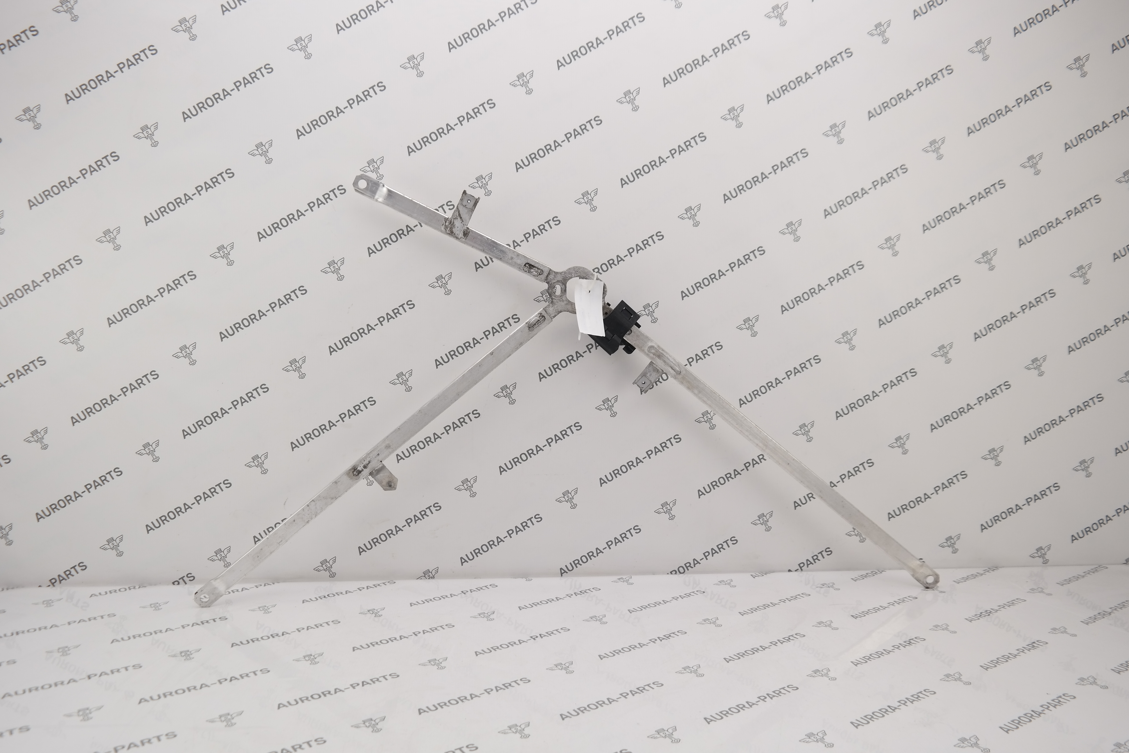 Распорка задней подвески LH Porsche Panamera