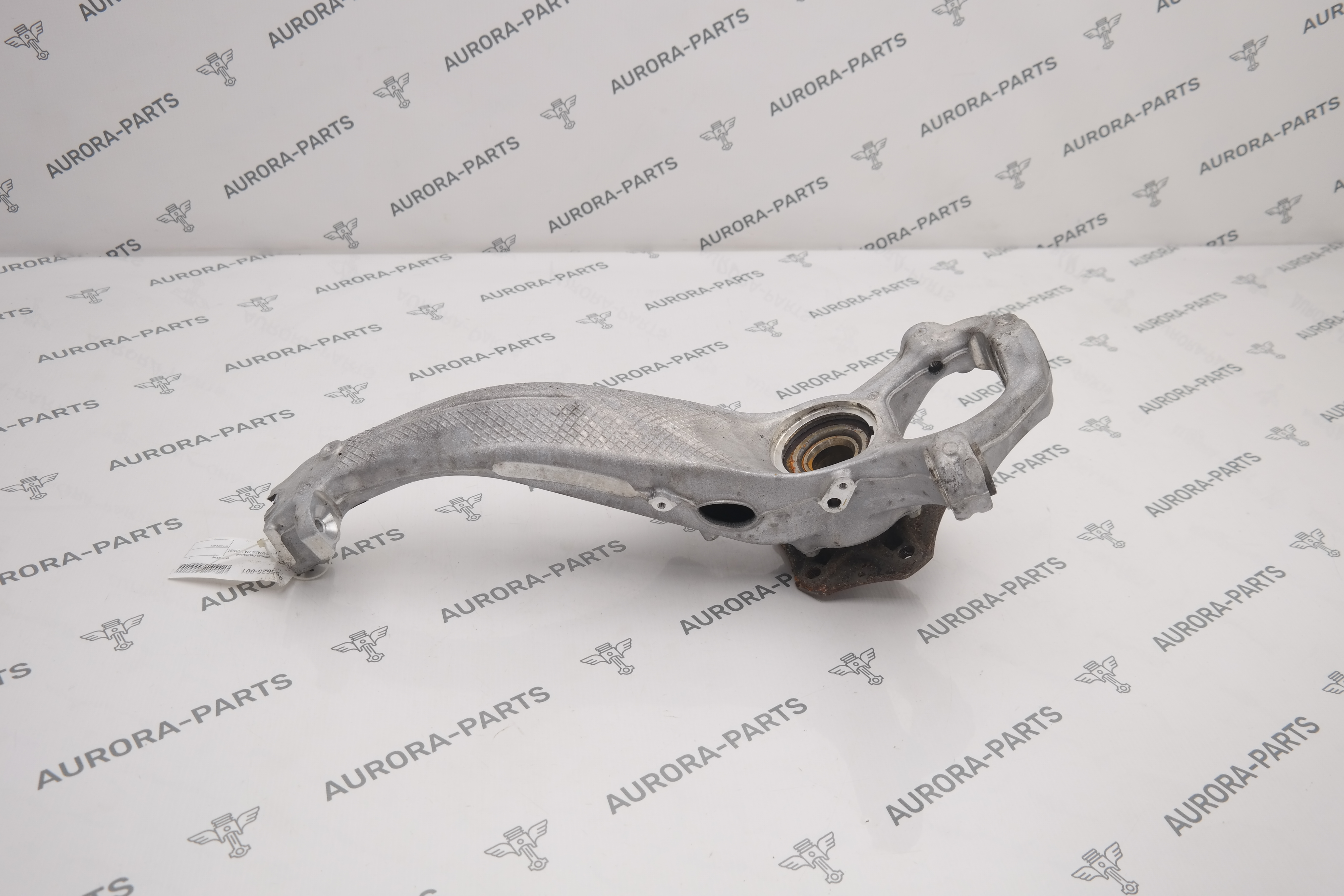 Кулак поворотный передней подвески LH Porsche Panamera