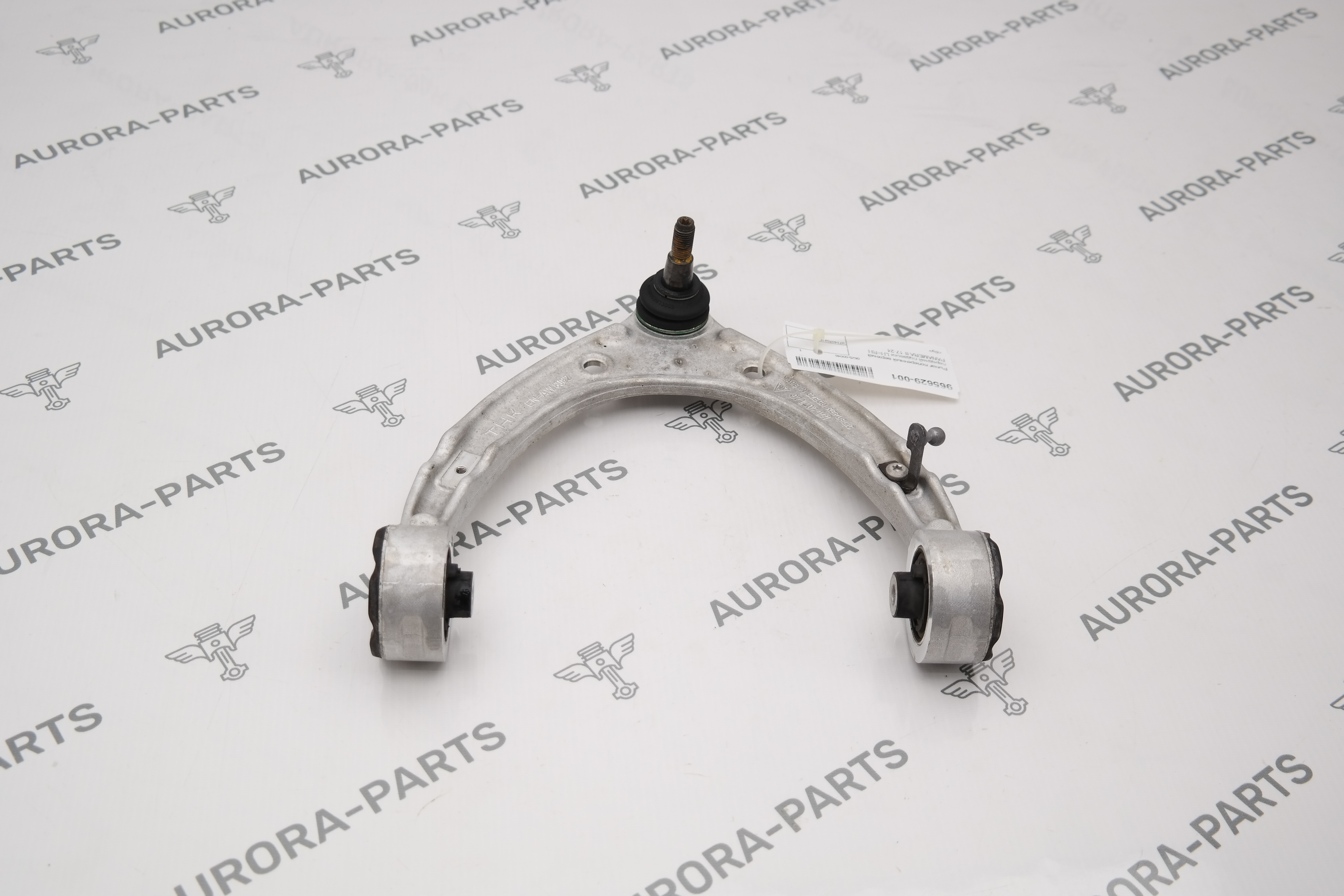 Рычаг поперечный верхний передней подвески LH=RH Porsche Panamera