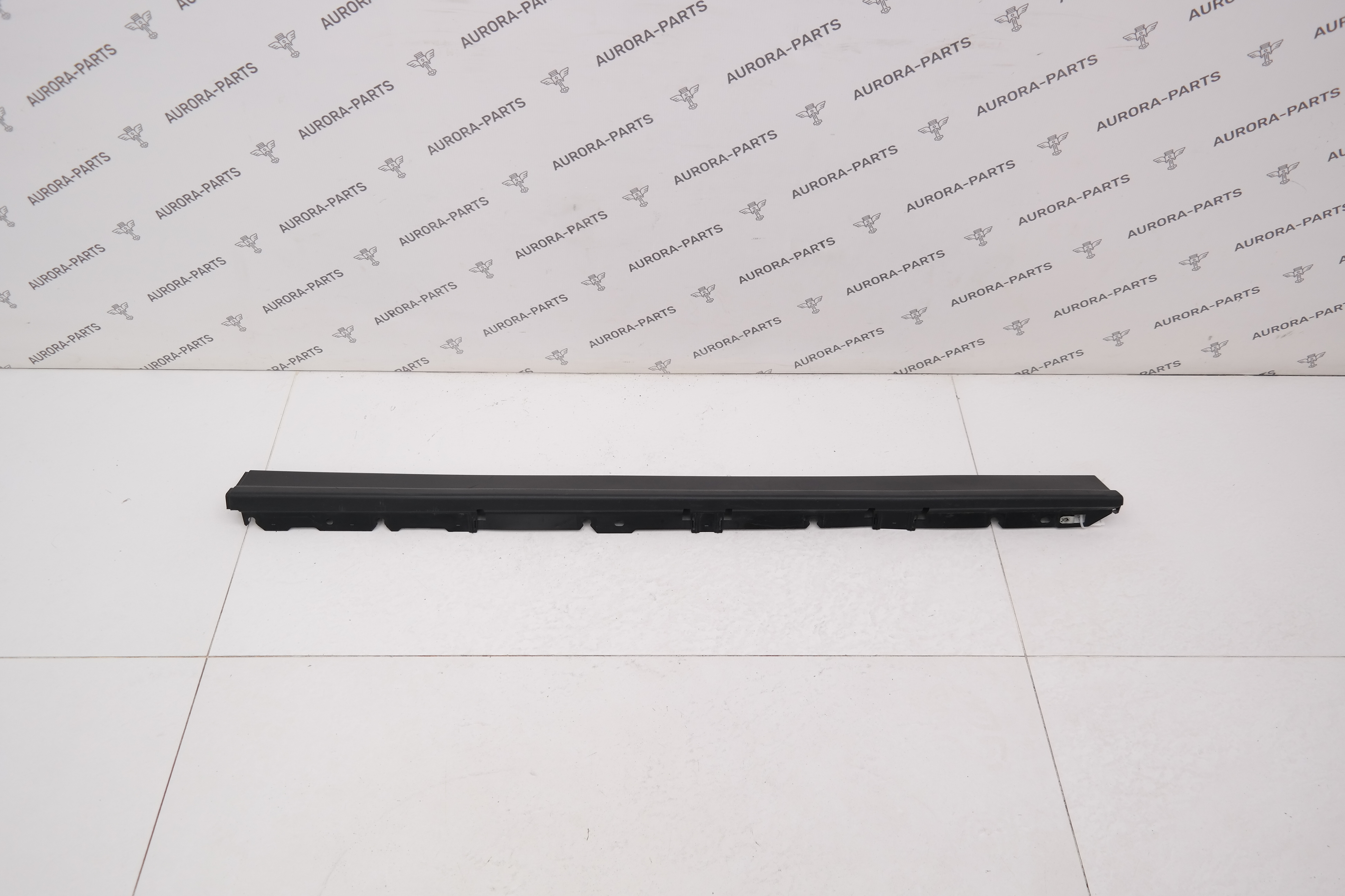 Молдинг порога RH Land Rover Range Rover Sport