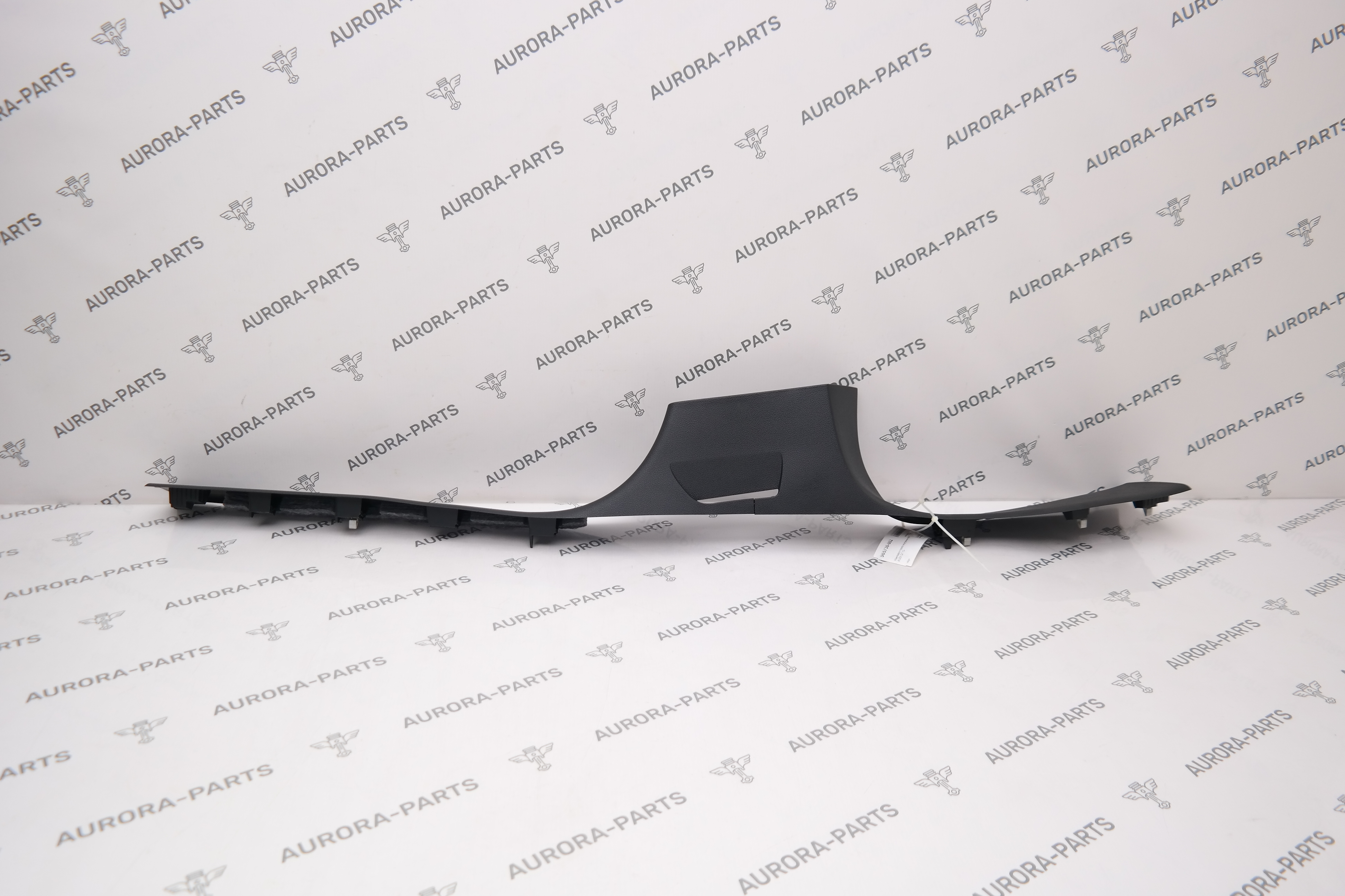 Накладка порога внутренняя RH Audi Q7