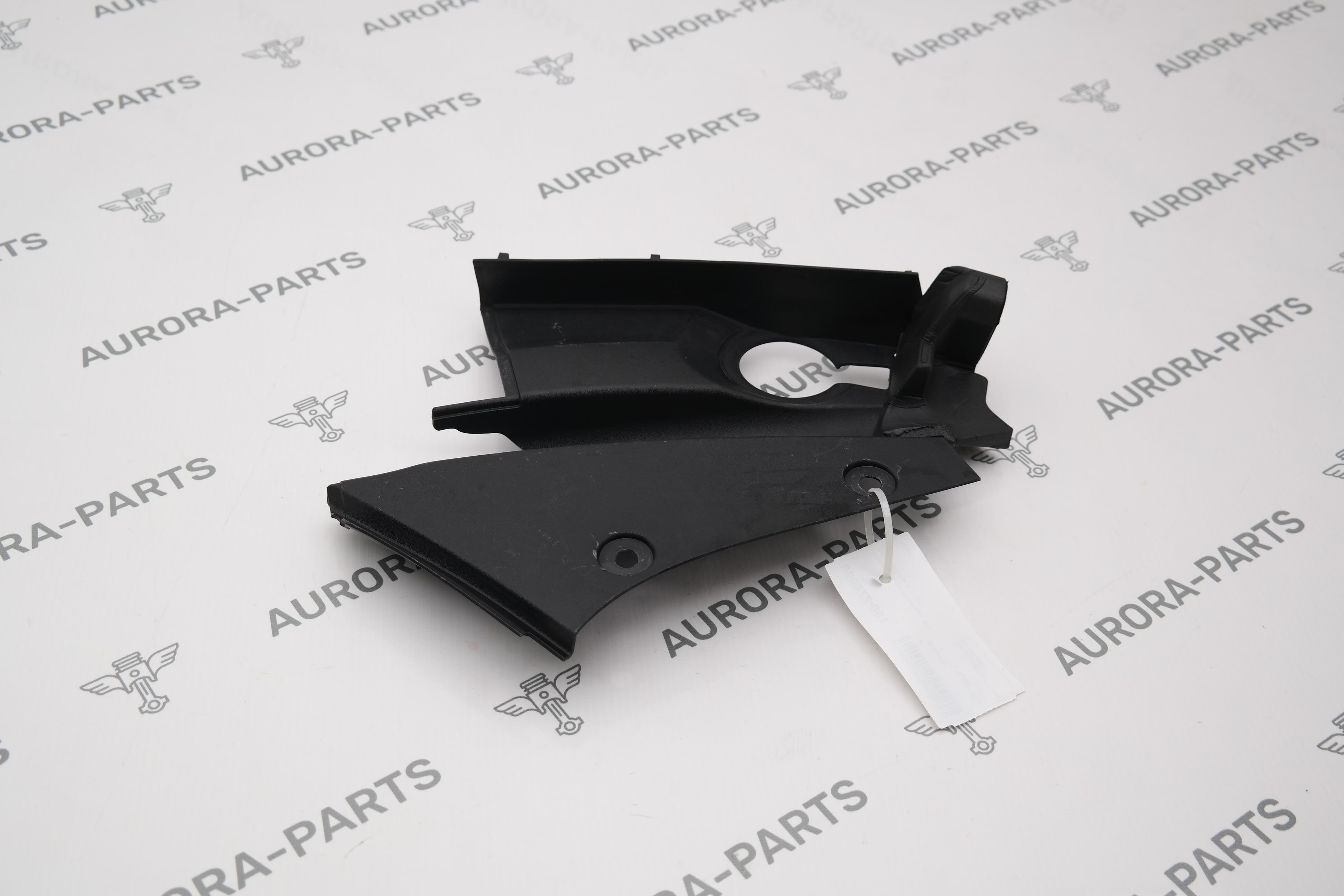 Кожух моторного отсека RH Porsche Panamera