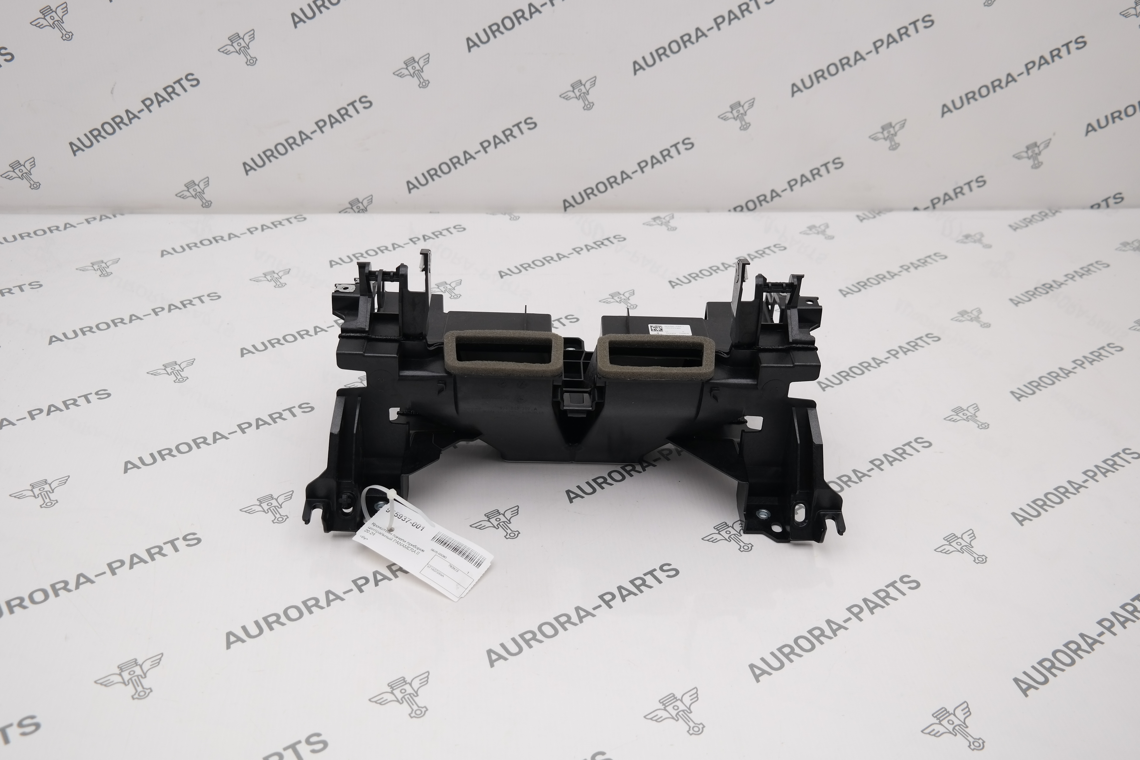 Кронштейн панели приборов центральный Porsche Panamera