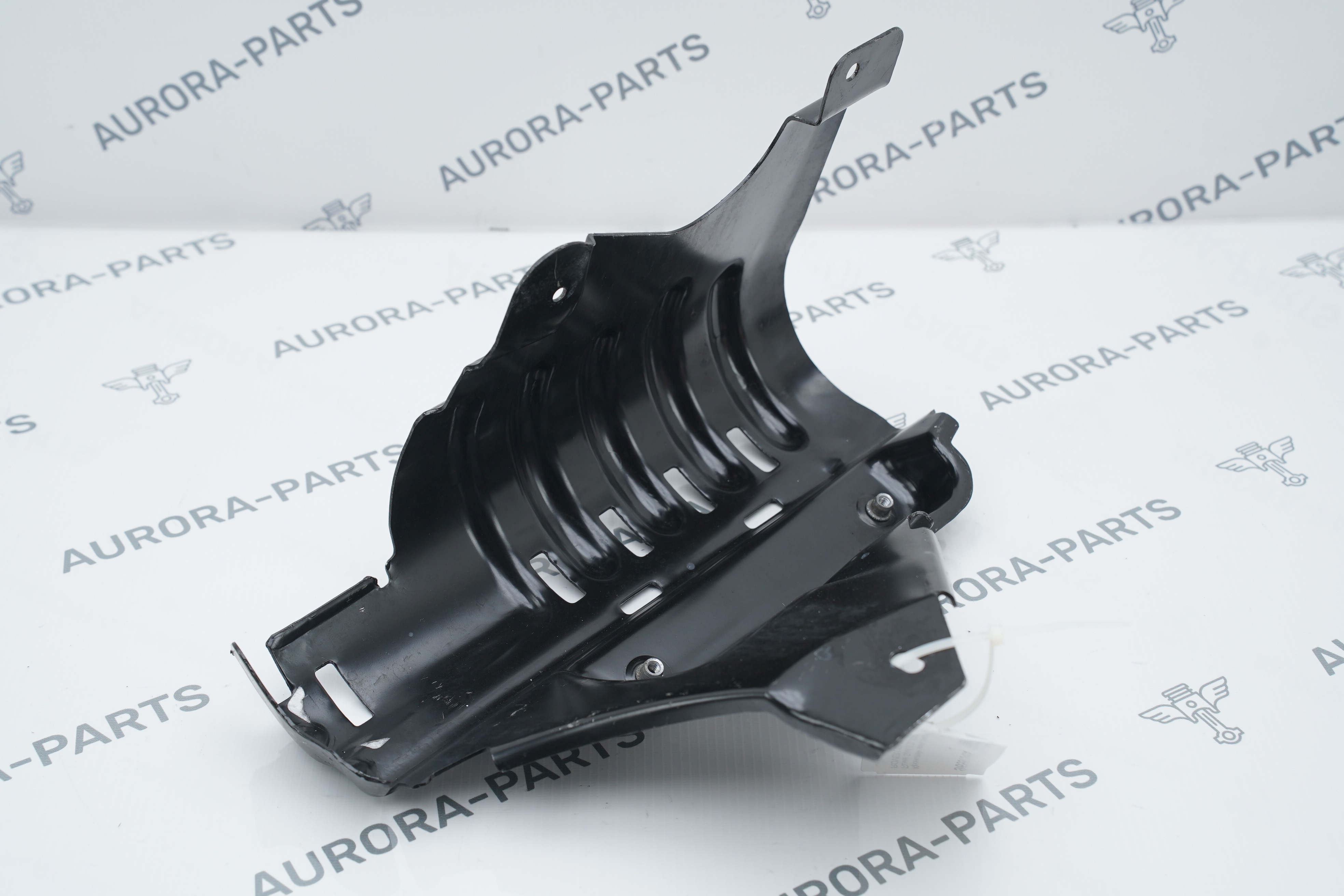 Кронштейн защиты днища Land Rover Range Rover 30DDTX