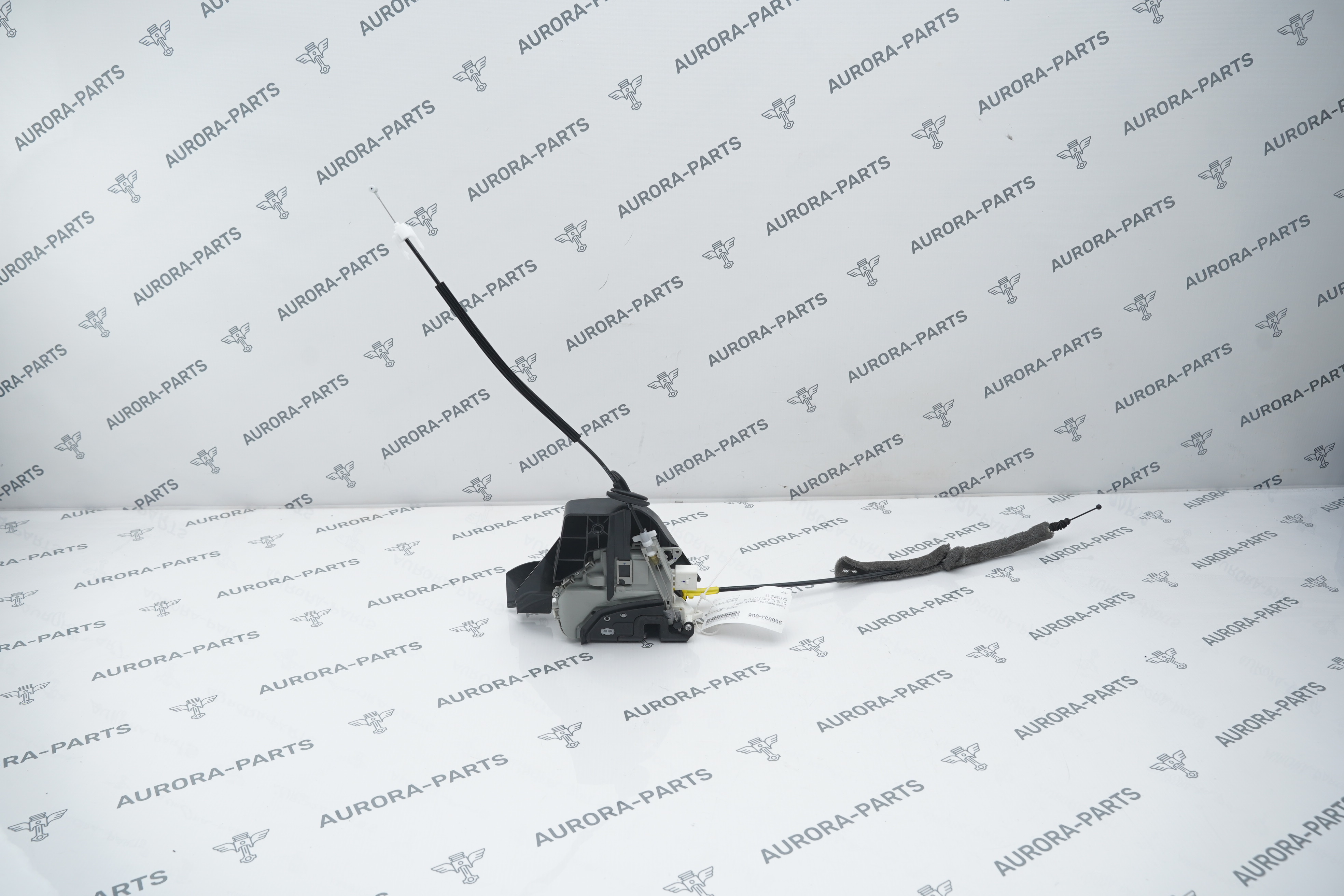 Замок передней двери LH Audi Q7