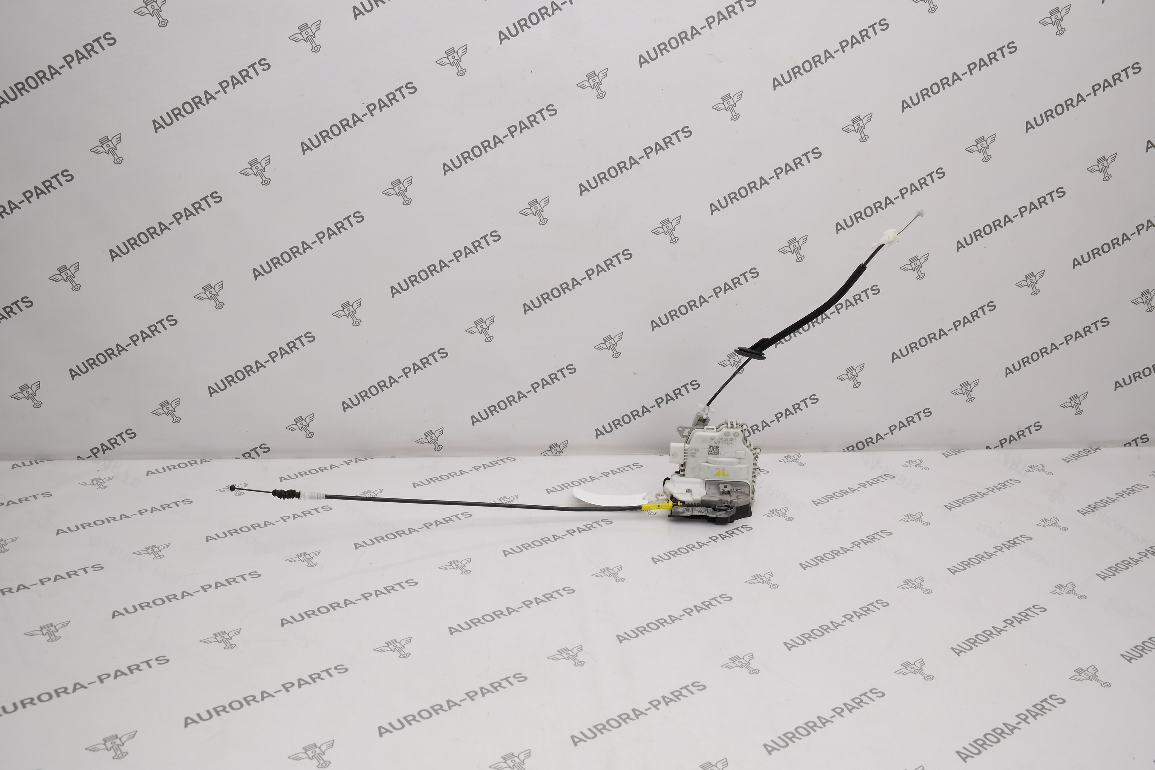 Замок задней двери LH Audi Q7