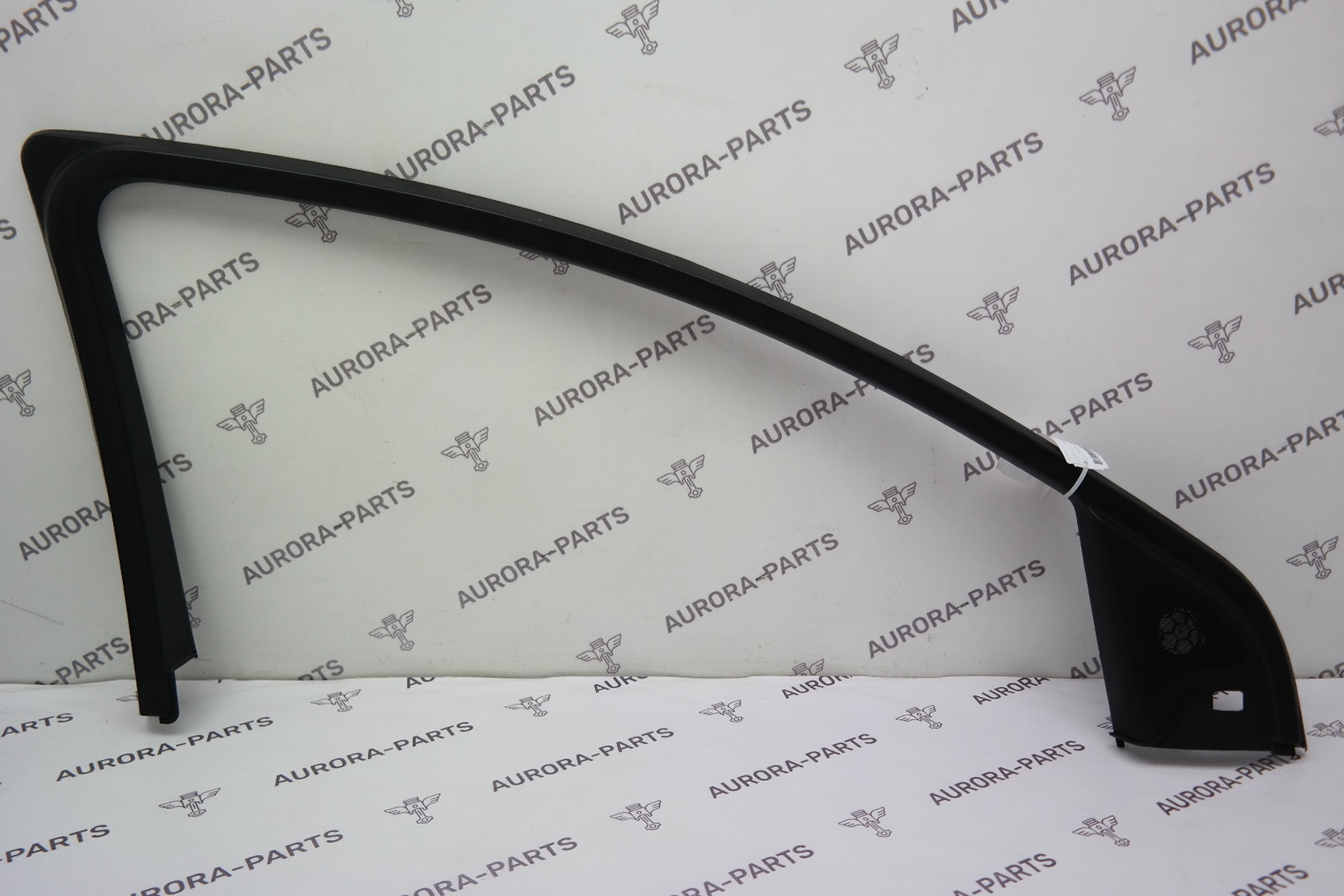 Накладка рамы окна передней двери внутренняя LH Audi Q7