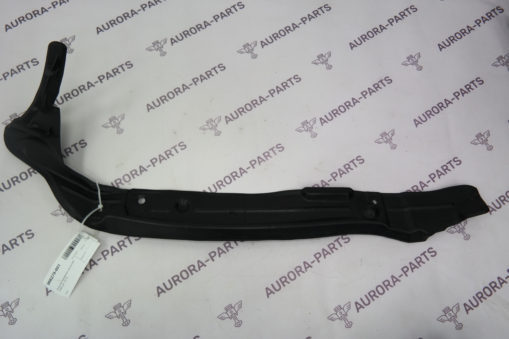 Пыльник переднего крыла RH Audi Q7