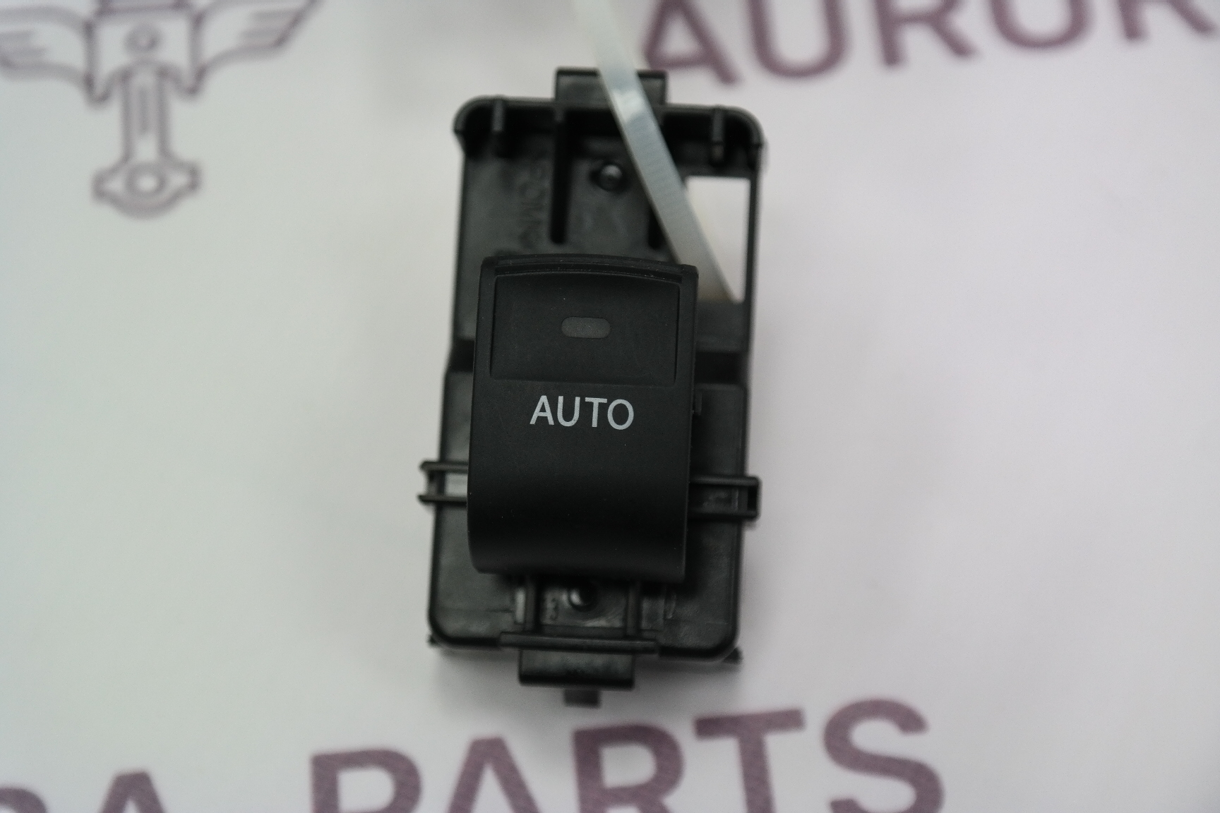 Кнопка стеклоподъемника Toyota Land Cruiser Prado 1GDFTV 