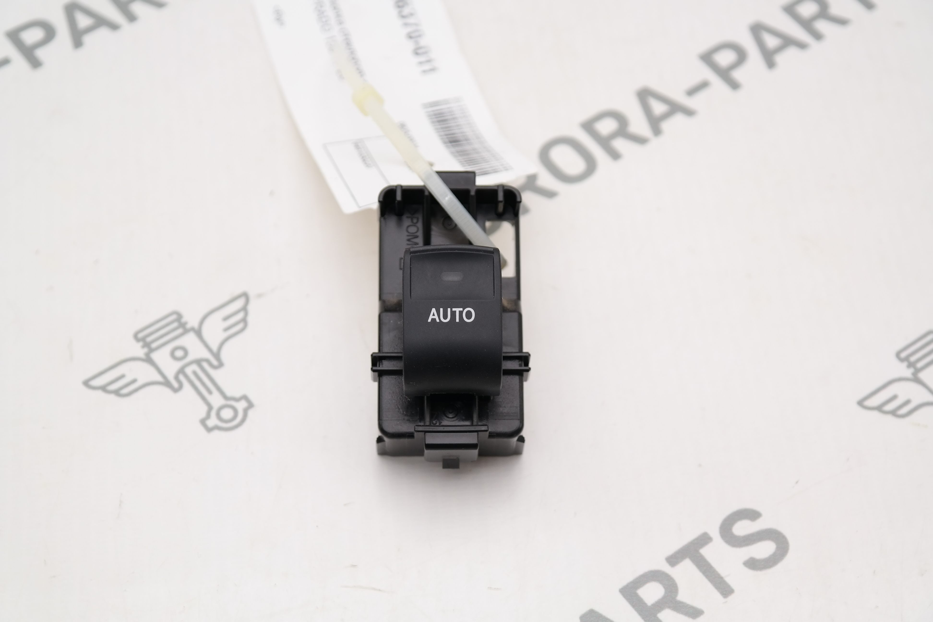 Кнопка стеклоподъемника Toyota Land Cruiser Prado 1GDFTV 